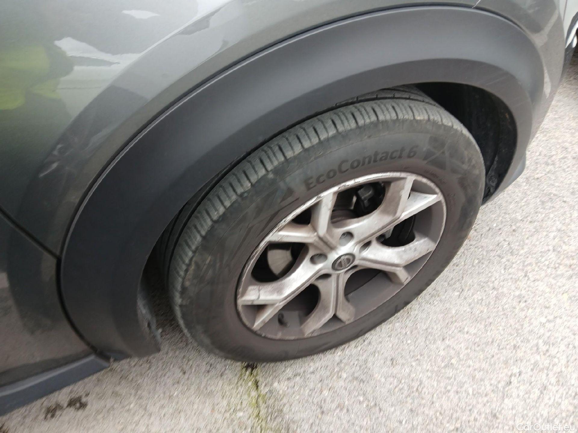  Nissan  Juke NISSAN  / 2019 / 5P / crossover DIG-T 84 kW (114 CV) DCT 7 V N-Connecta (AC2) #4