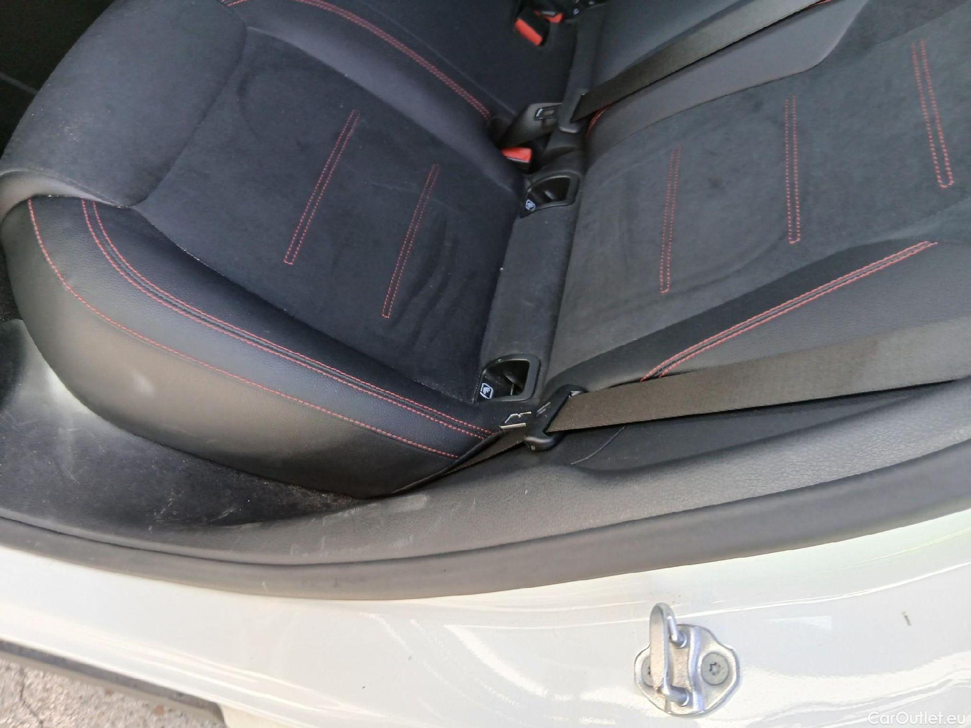  Mercedes  GLA Clase   250 e (247.786)AMG 1.3 AMG Line 220CV AT8 E6d #22