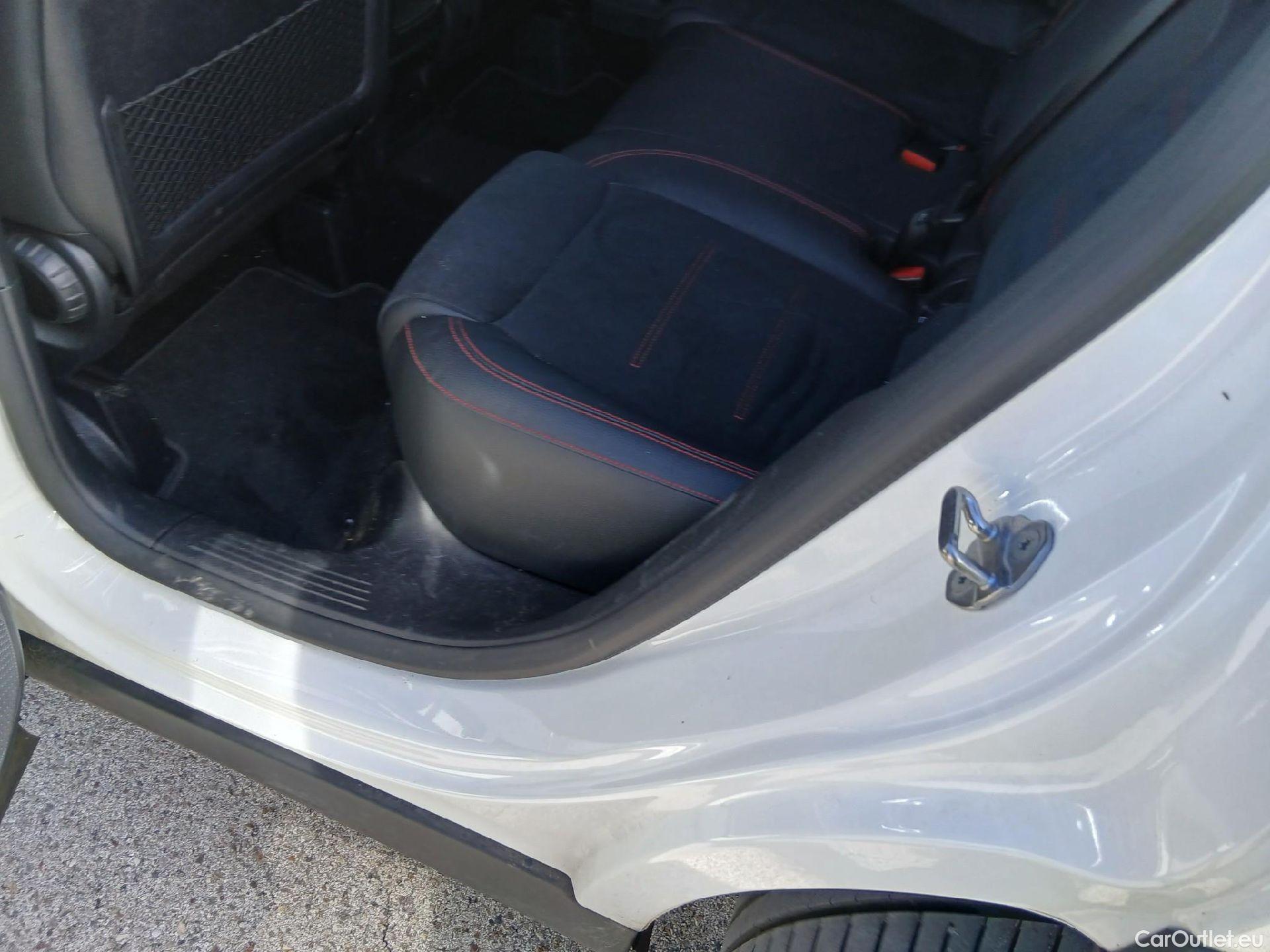  Mercedes  GLA Clase   250 e (247.786)AMG 1.3 AMG Line 220CV AT8 E6d #18