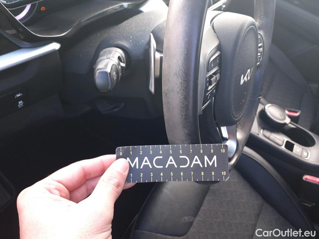  KIA  Niro KIA  / 2019 / 5P / crossover 1.6 GDi PHEV 104kW (141CV) Drive #32