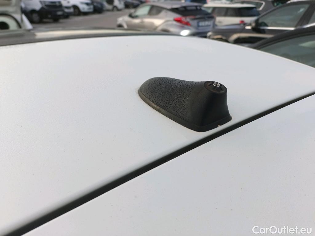  Fiat  500 FIAT  / 2015 / 3P / berlina con portón 1.2 8v 51kW (69CV) Mirror Fleet(SP) #21