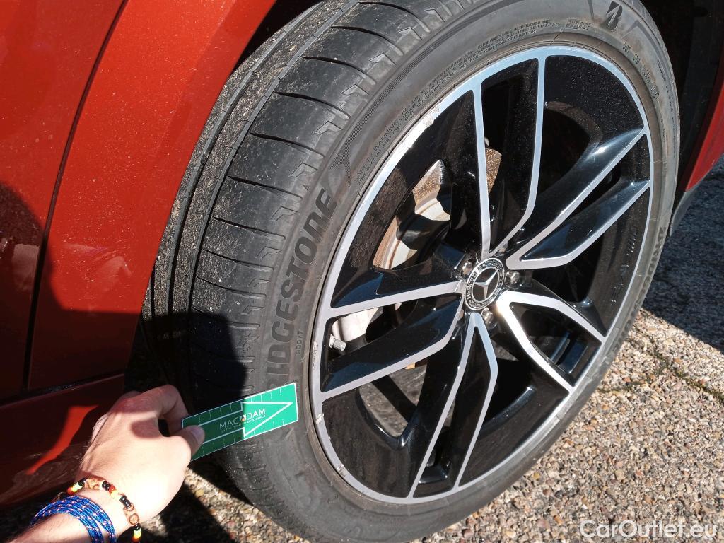  Mercedes  G-Klasee MERCEDES-BENZ GLE Coupé / 2020 / 5P / todoterreno GLE 350 de 4MATIC (Híbrido Enchufable) #4