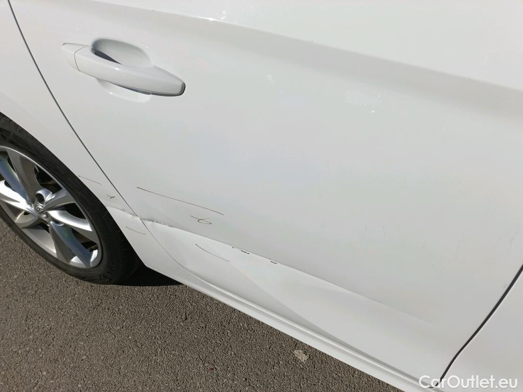  Opel  Corsa OPEL  1.2T XHL 74kW (100CV) Elegance #1