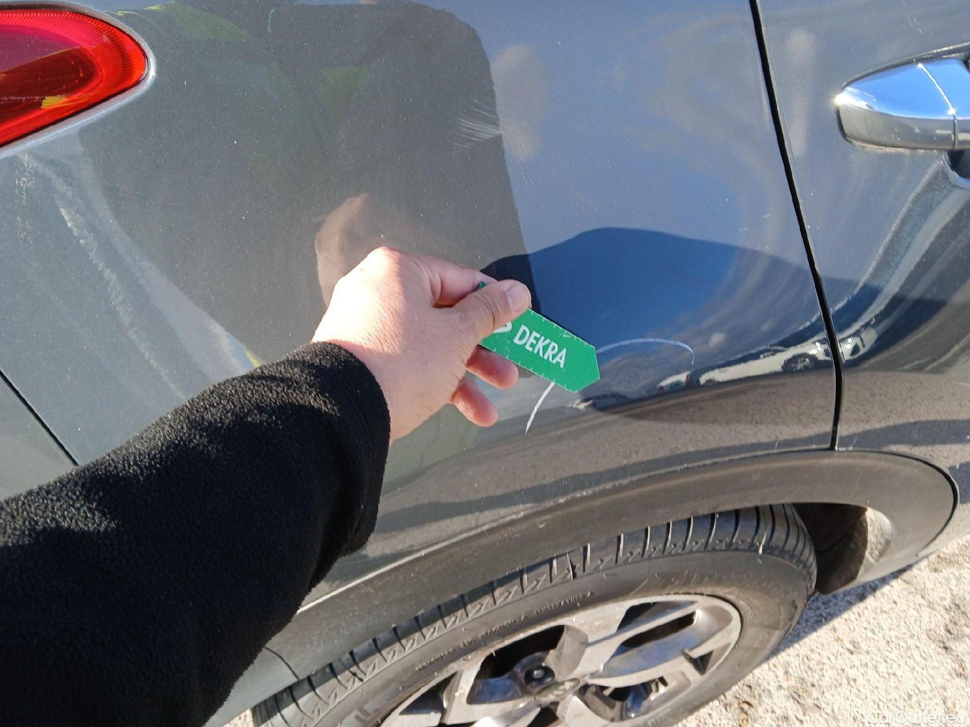  KIA  Sportage KIA  1.6MHEV Drive 100kW(136CV) 4x2(Crist Tintados)(CX) #39