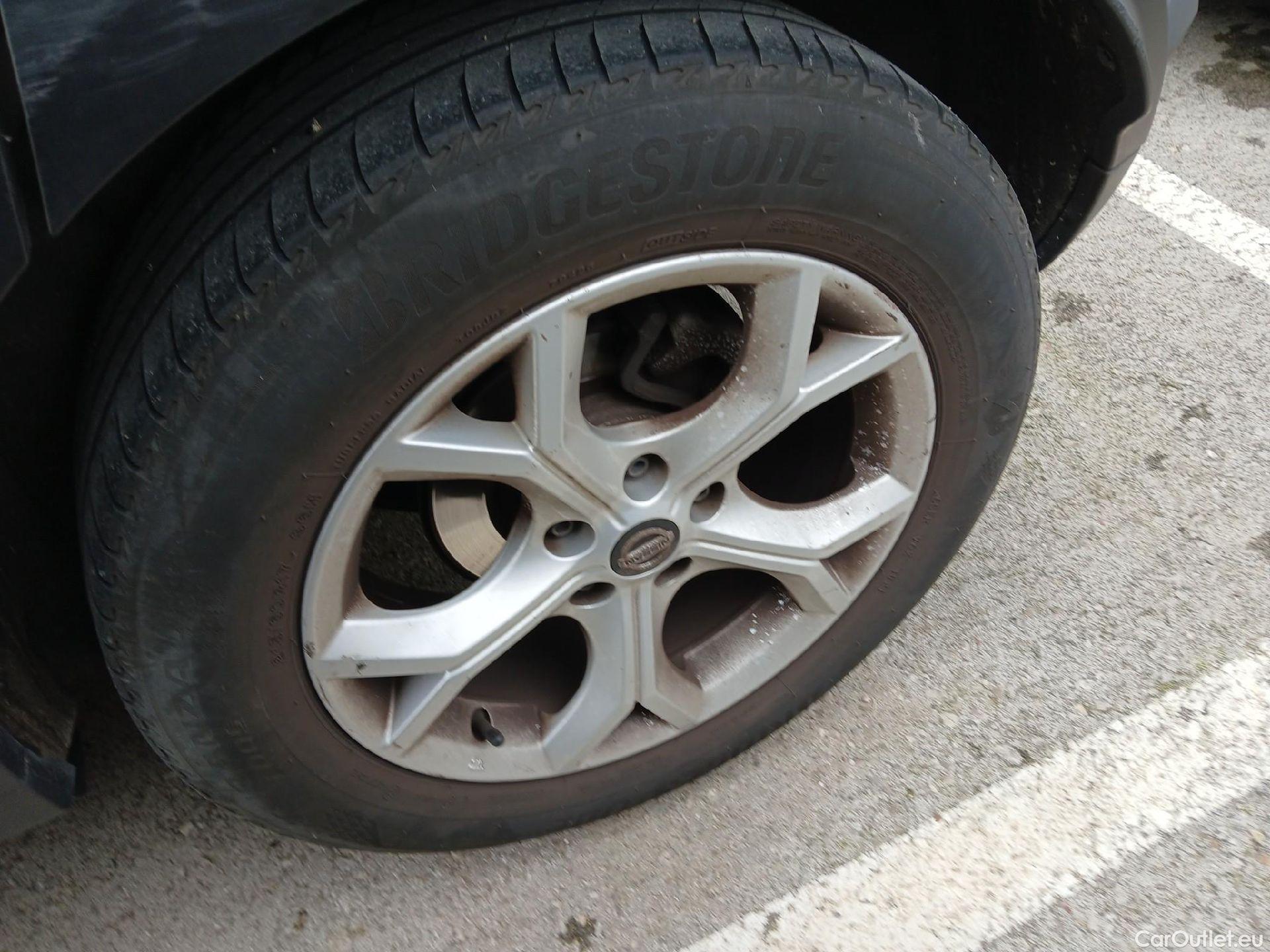  Nissan  Juke NISSAN  / 2019 / 5P / crossover DIG-T 84 kW (114 CV) DCT 7 V N-Connecta (AC2) #3