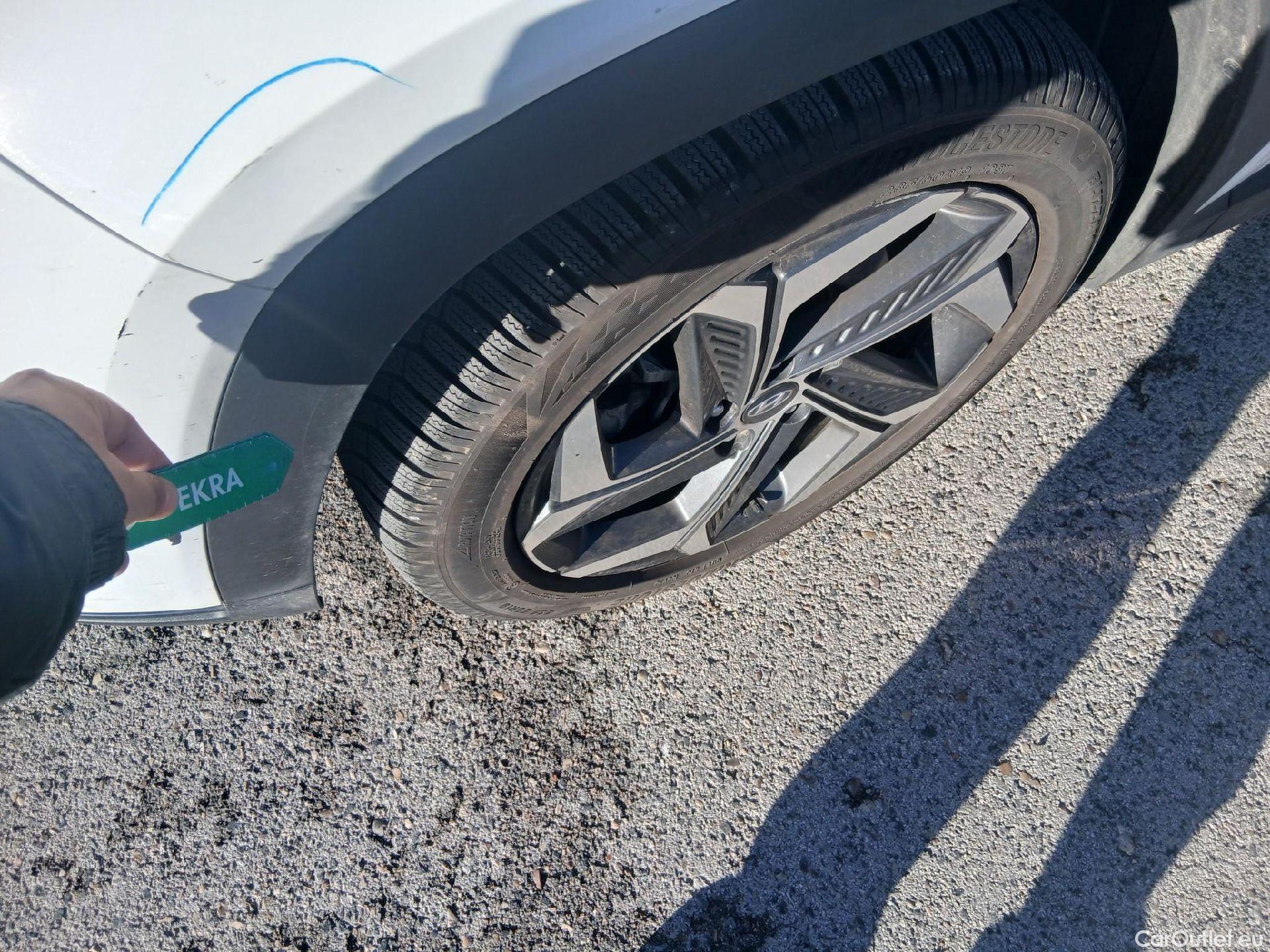  Hyundai  Tucson HYUNDAI  / 2020 / 5P / todoterreno 1.6 TGDI 169kW HEV Tecno Auto 2C #16