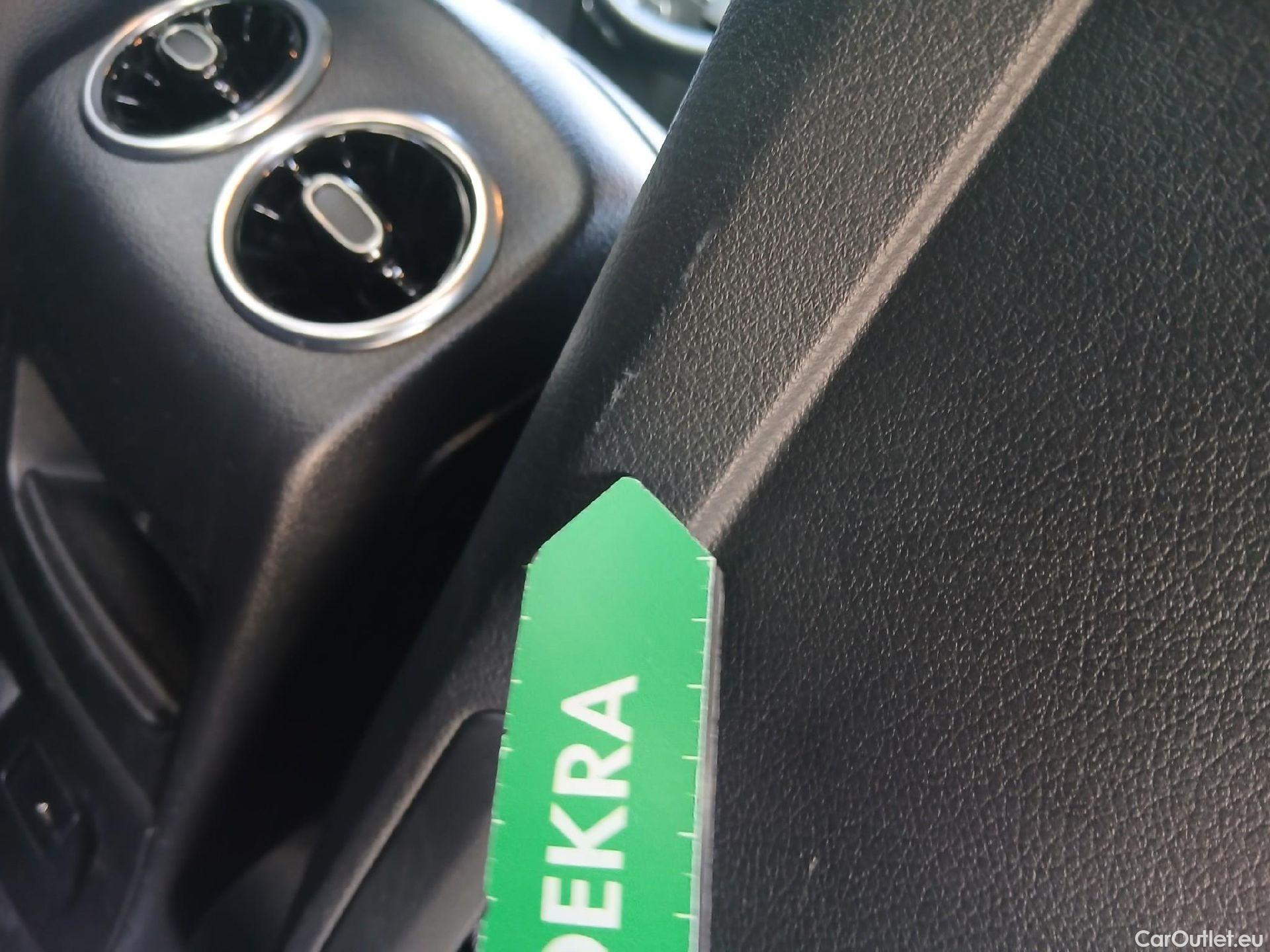  Mercedes  GLA Clase   250 e (247.786)AMG 1.3 AMG Line 220CV AT8 E6d #33