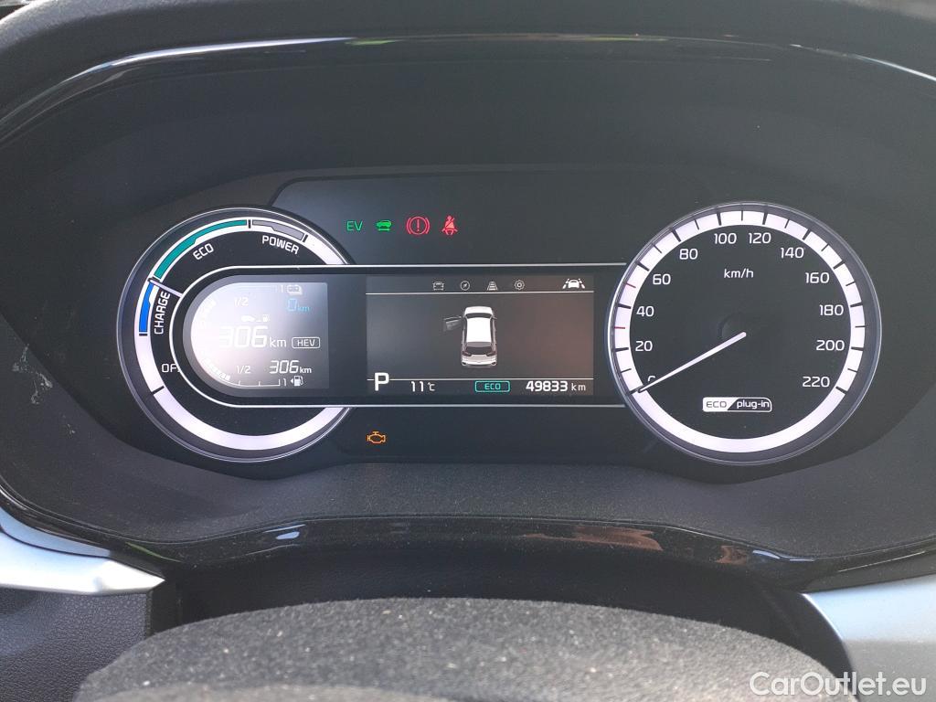  KIA  Niro KIA  / 2019 / 5P / crossover 1.6 GDi PHEV 104kW (141CV) Drive #33