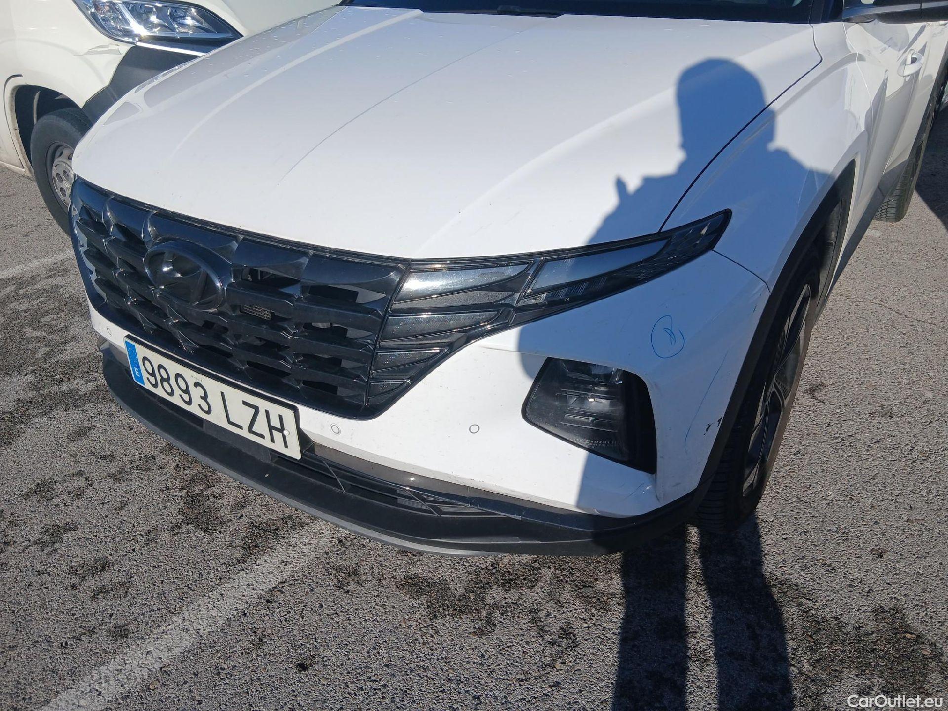  Hyundai  Tucson HYUNDAI  / 2020 / 5P / todoterreno 1.6 TGDI 169kW HEV Tecno Auto 2C #5