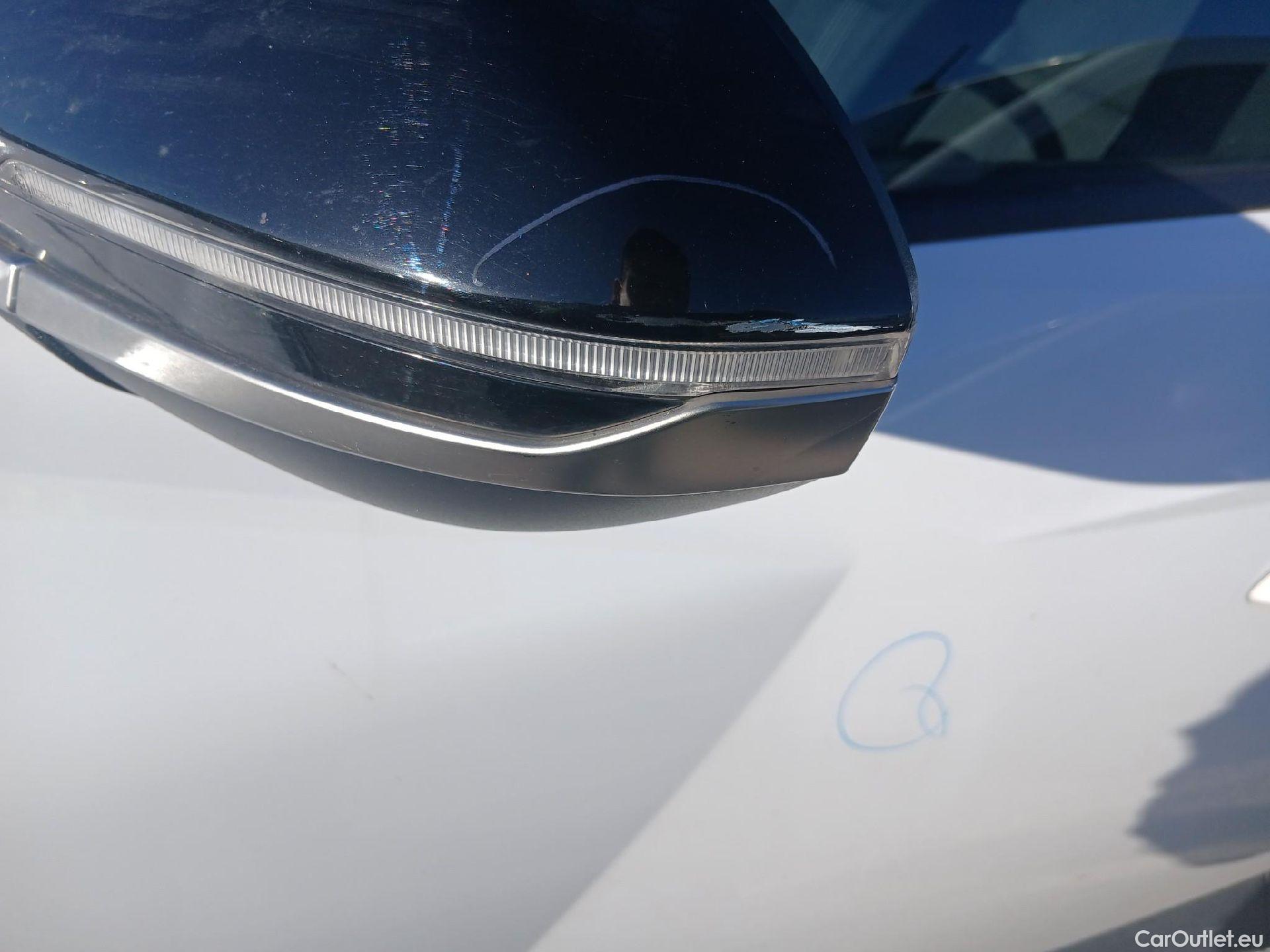  Hyundai  Tucson HYUNDAI  / 2020 / 5P / todoterreno 1.6 TGDI 169kW HEV Tecno Auto 2C #24