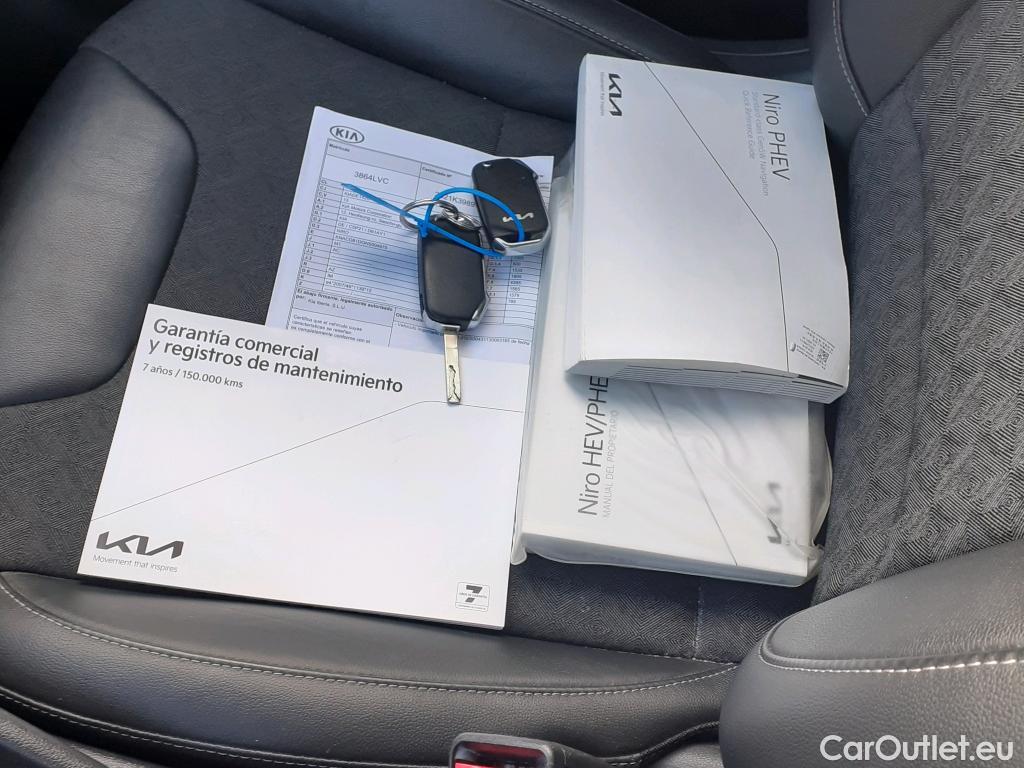  KIA  Niro KIA  / 2019 / 5P / crossover 1.6 GDi PHEV 104kW (141CV) Drive #23