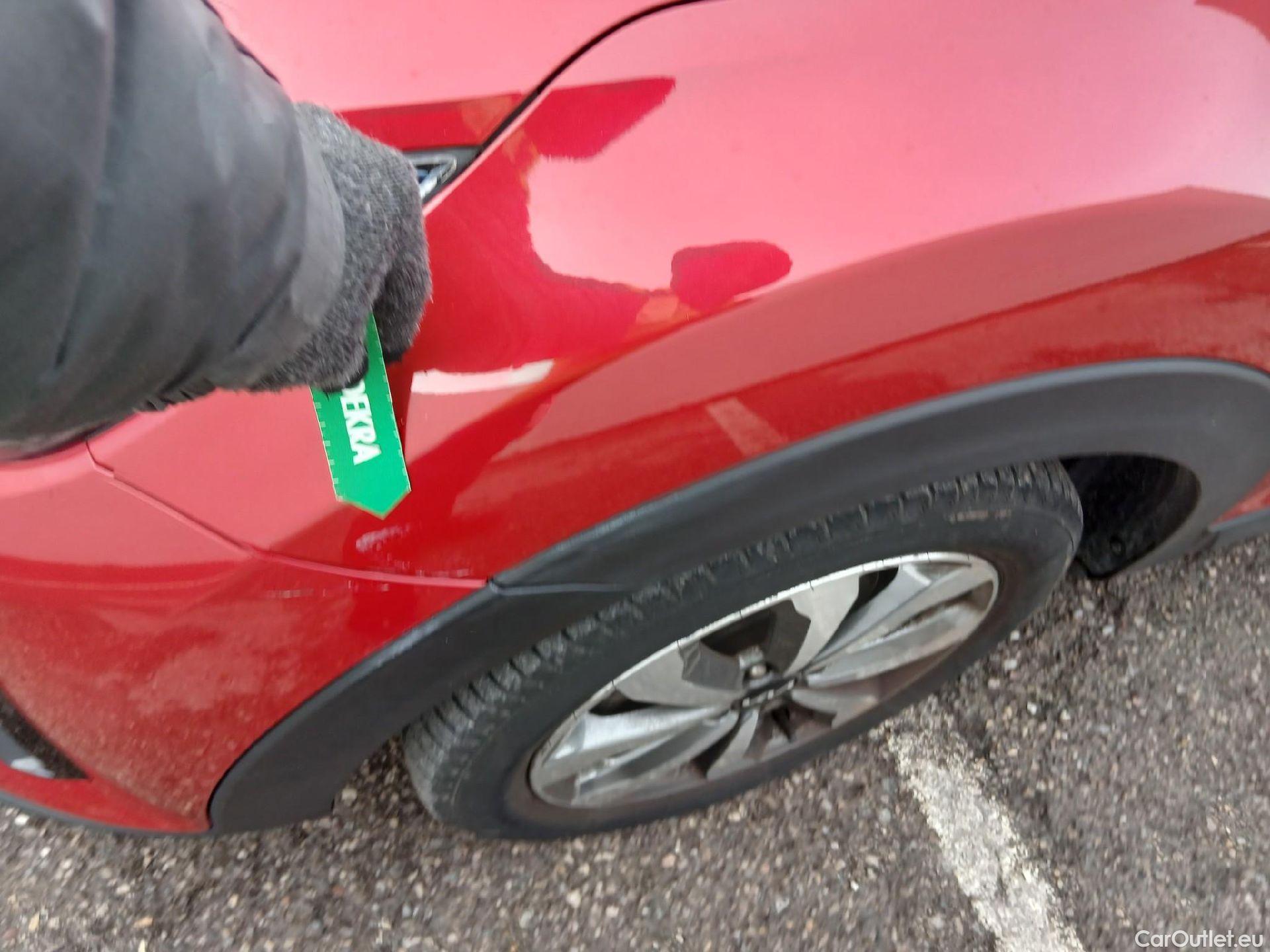  KIA  STONIC KIA  / 2017 / 5P / todoterreno 1.0 T-GDi 74kW (100CV) MHEV iMT Concept #5