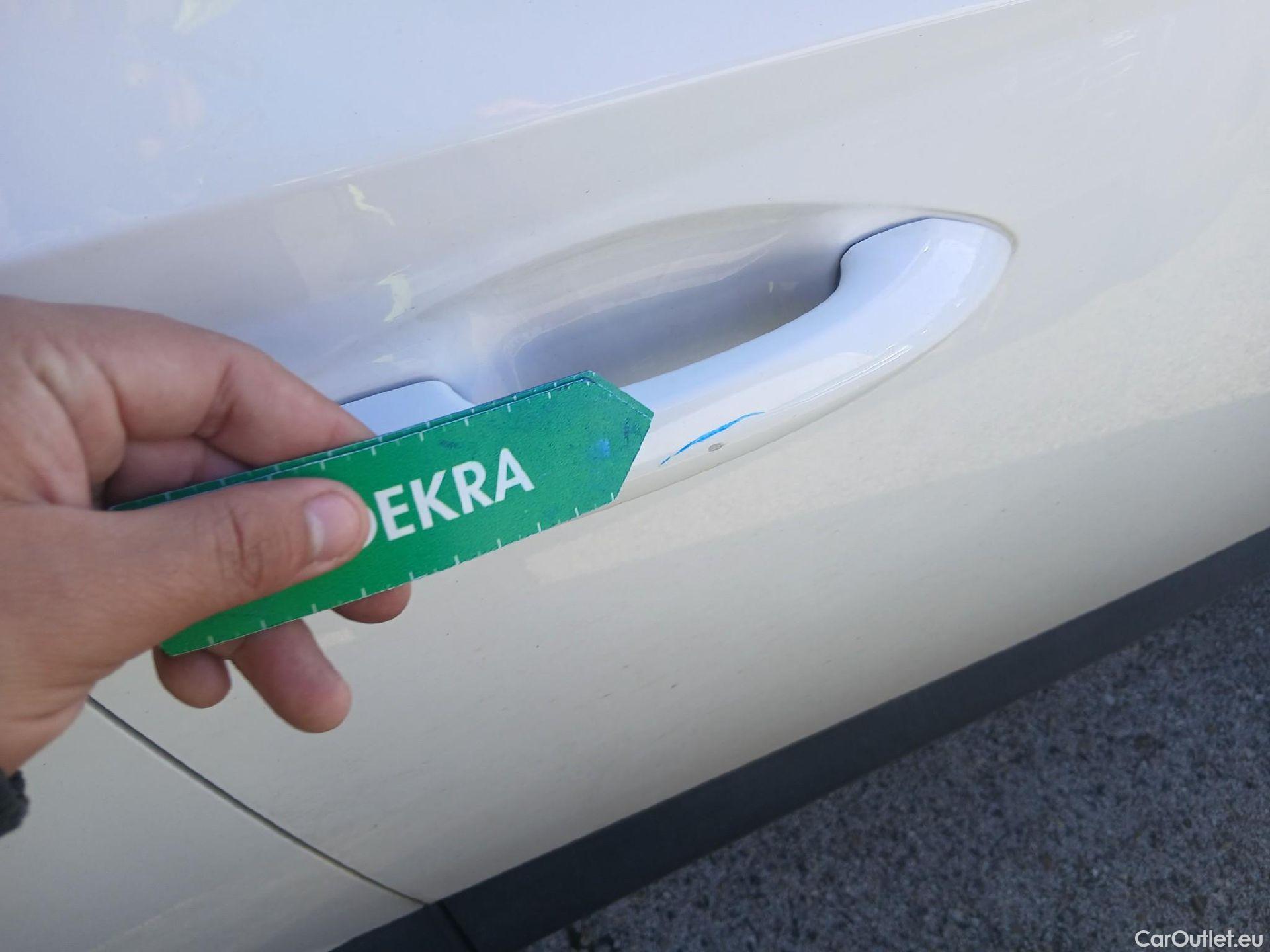  Hyundai  Tucson HYUNDAI  / 2020 / 5P / todoterreno 1.6 TGDI 169kW HEV Tecno Auto 2C #35