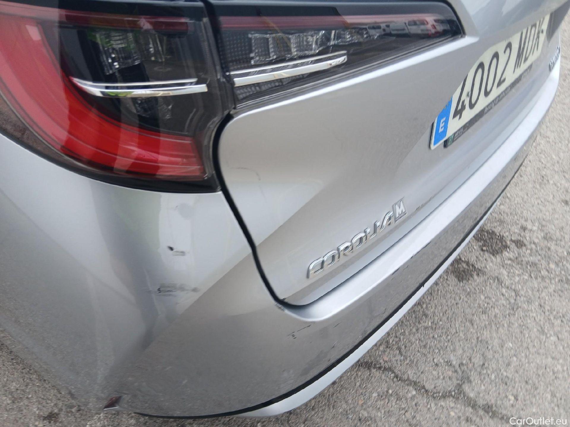  Toyota  Corolla TOYOTA  / 2019 / 5P / familiar 1.8 125H ACTIVE TECH E-CVT TOU SPORT #15