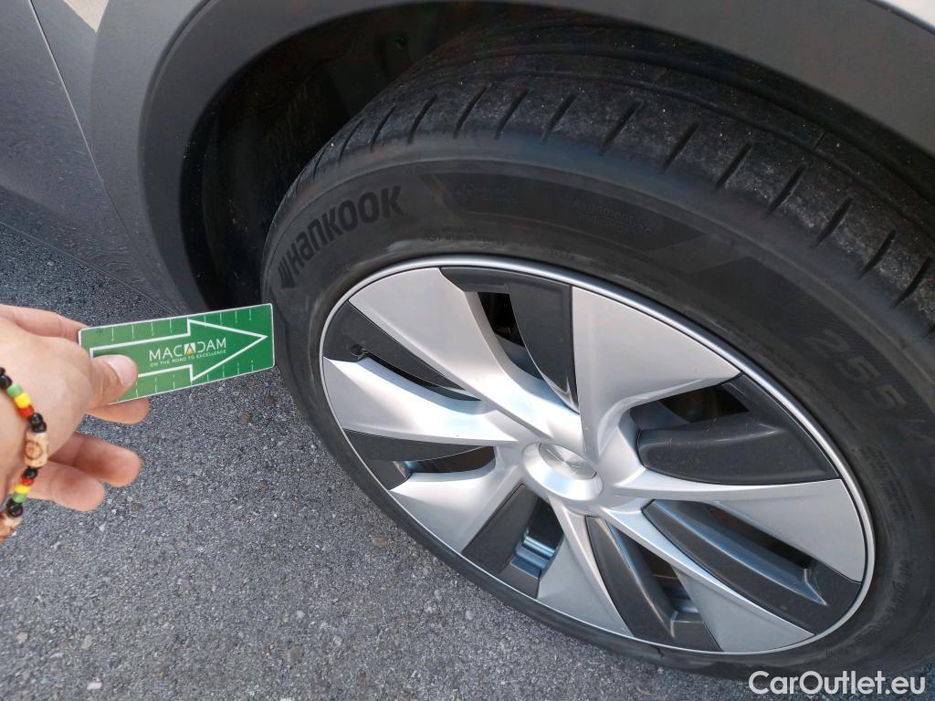 Tesla  Model Y TESLA  / 2020 / 5P / todoterreno Gran Autonomía 4WD #3