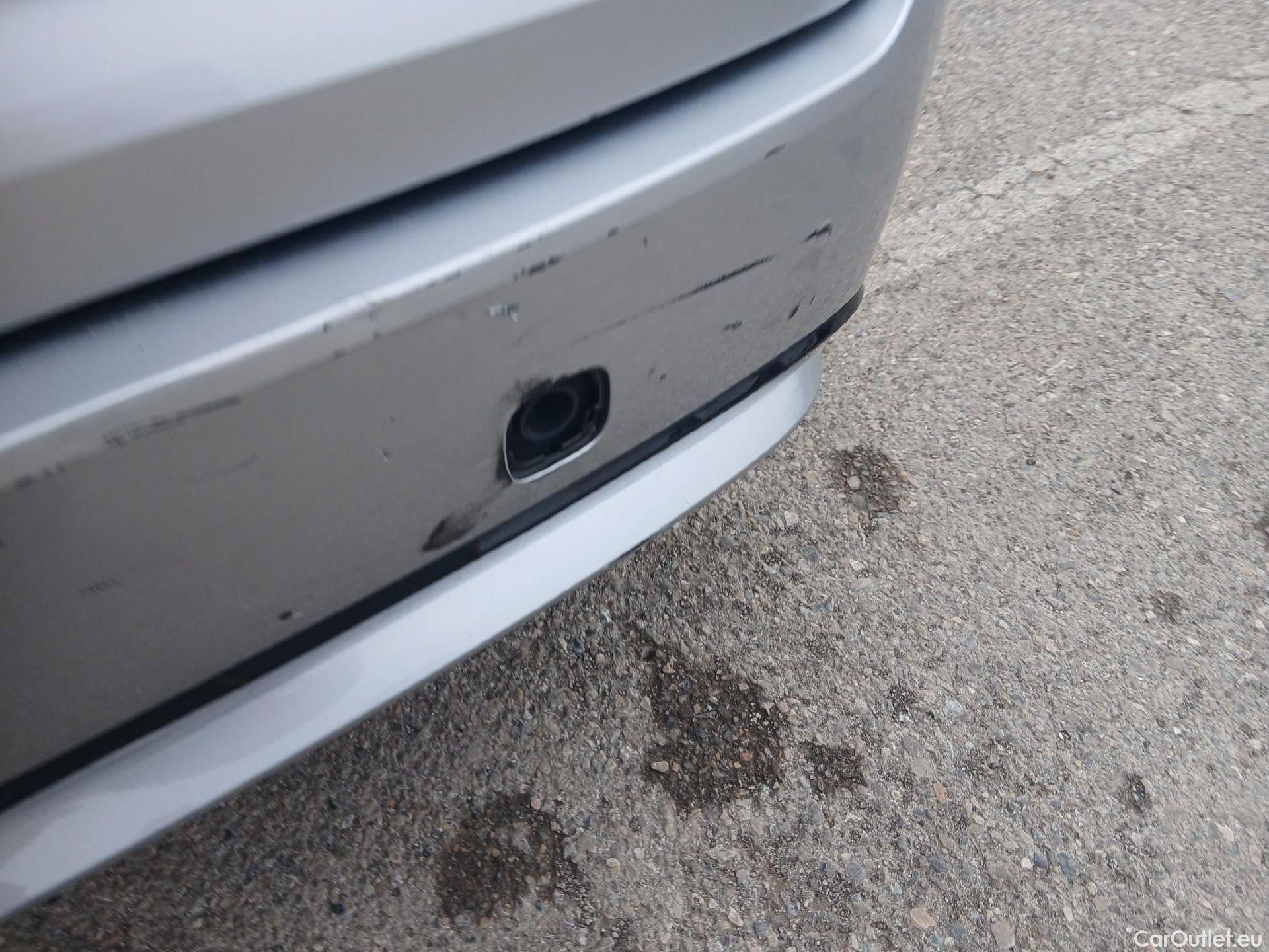  Toyota  Corolla TOYOTA  / 2019 / 5P / familiar 1.8 125H ACTIVE TECH E-CVT TOU SPORT #20