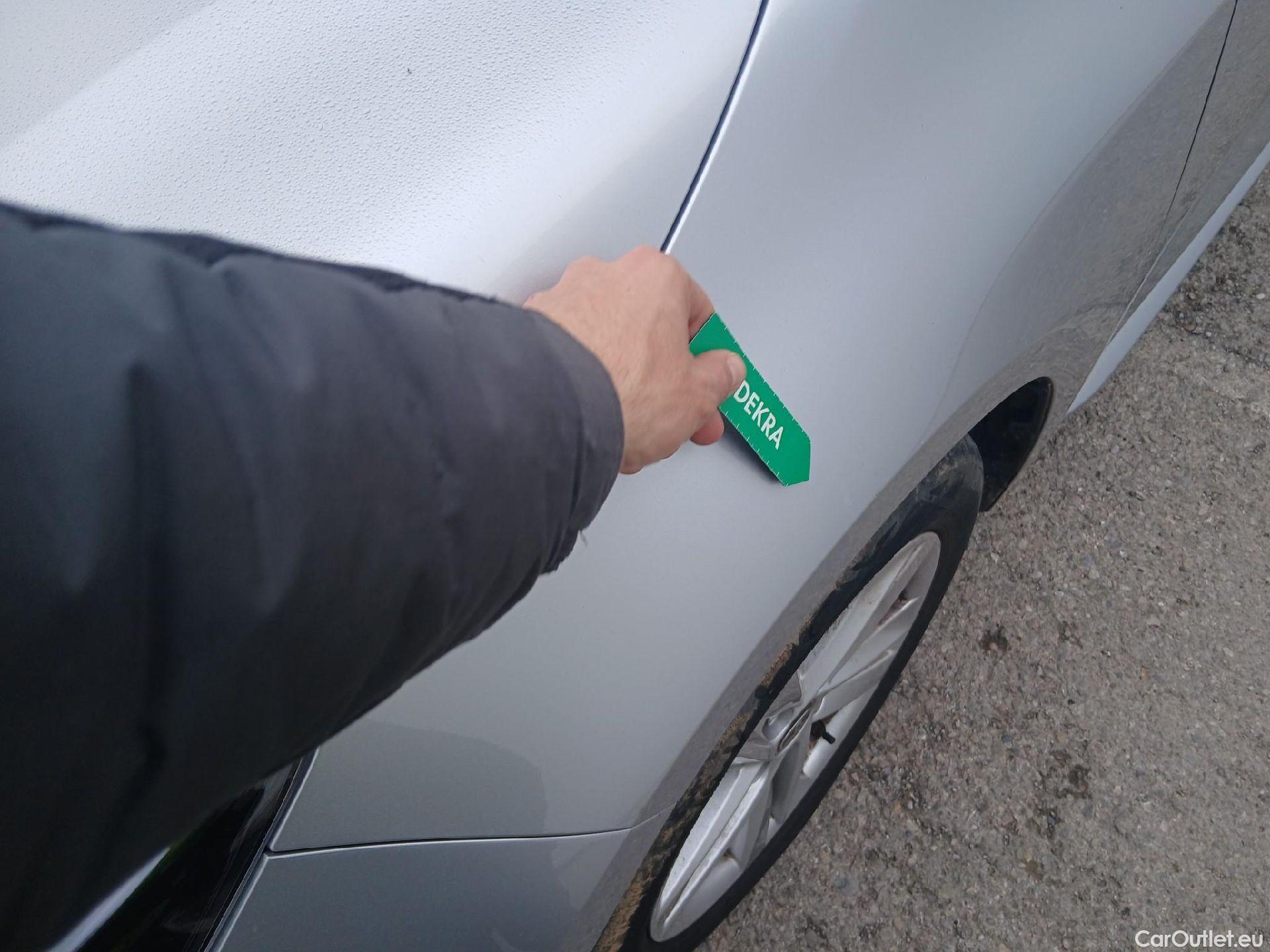  Toyota  Corolla TOYOTA  / 2019 / 5P / familiar 1.8 125H ACTIVE TECH E-CVT TOU SPORT #5