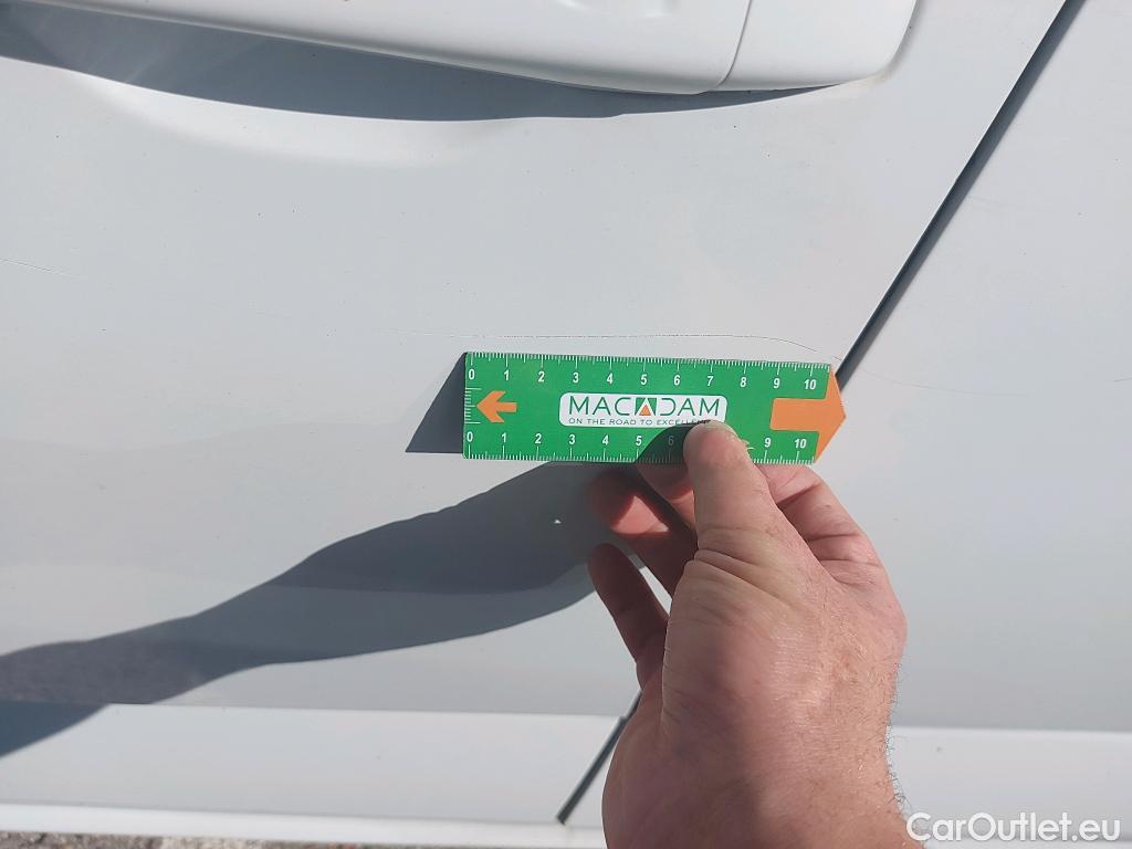  Renault  Megane RENAULT Mégane / 2015 / 5P / familiar Sp. Tourer Zen En. dCi 81kW (110CV) #10