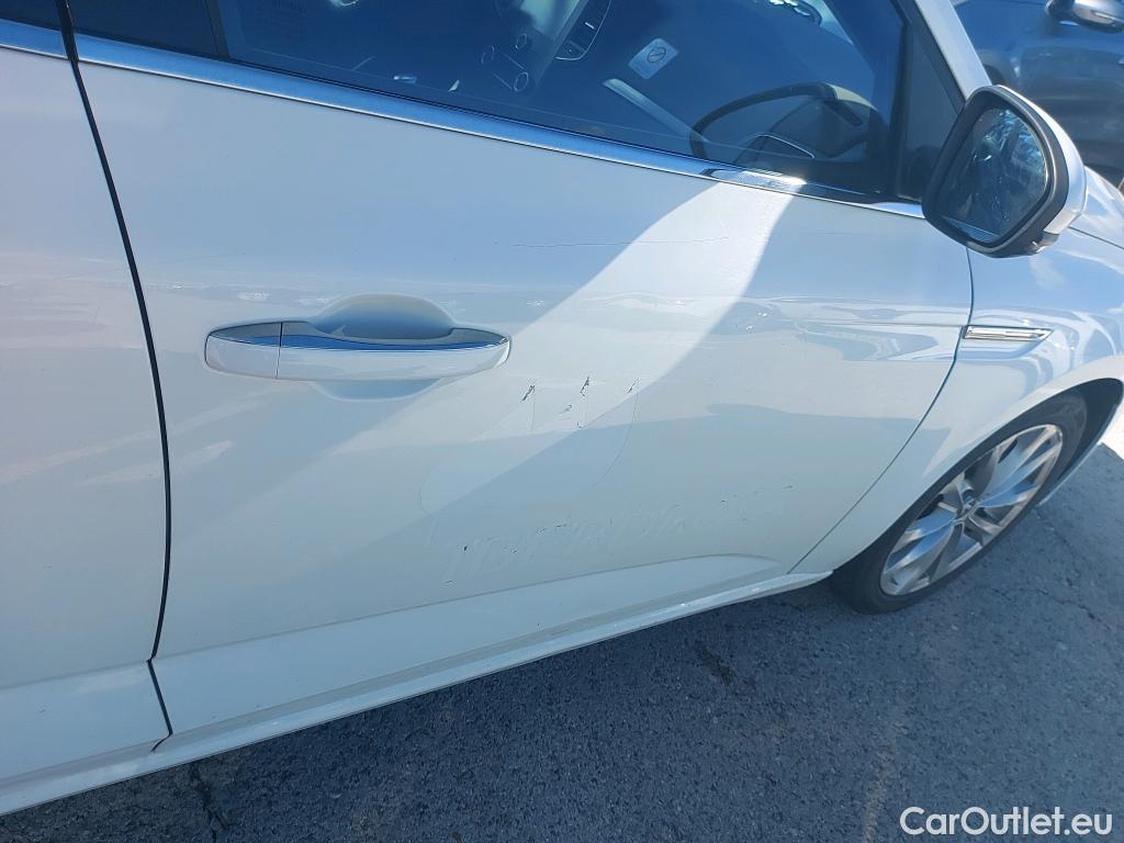  Renault  Megane RENAULT Mégane / 2015 / 5P / familiar Sp. Tourer Zen En. dCi 81kW (110CV) #11