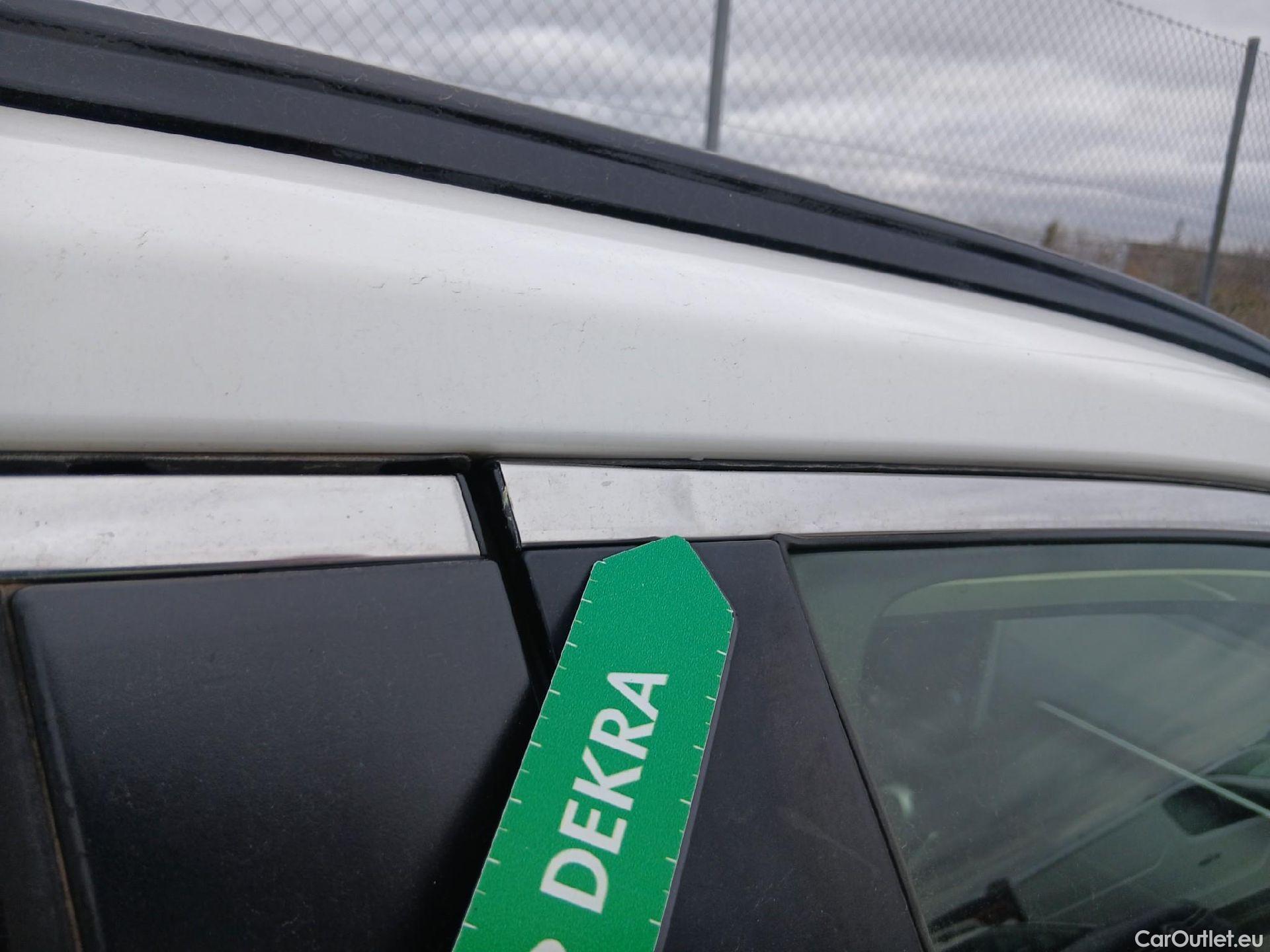  Toyota  RAV4 TOYOTA  / 2018 / 5P / todoterreno 2.5l 220H Advance #39