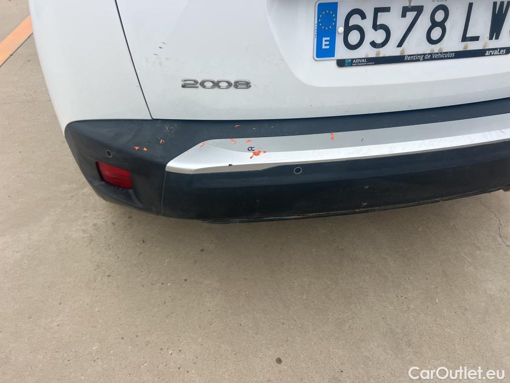  Peugeot  2008 PEUGEOT  / 2019 / 5P / todoterreno Allure BlueHDI 81kW (110CV) #27