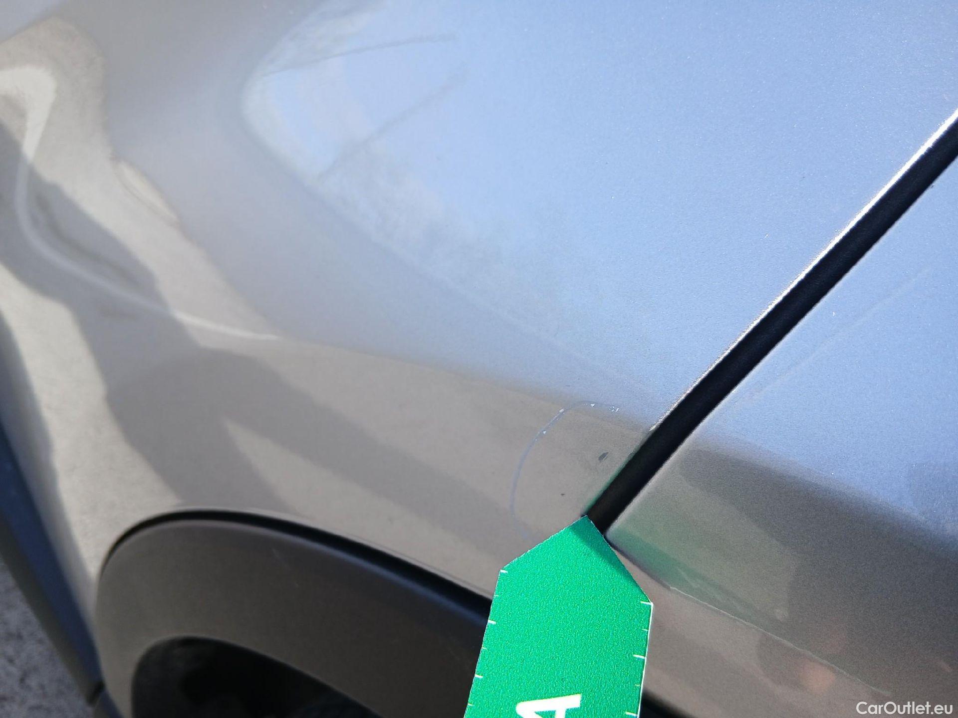  Toyota  C-HR TOYOTA  / 2019 / 5P / todoterreno 1.8 125H Active #16