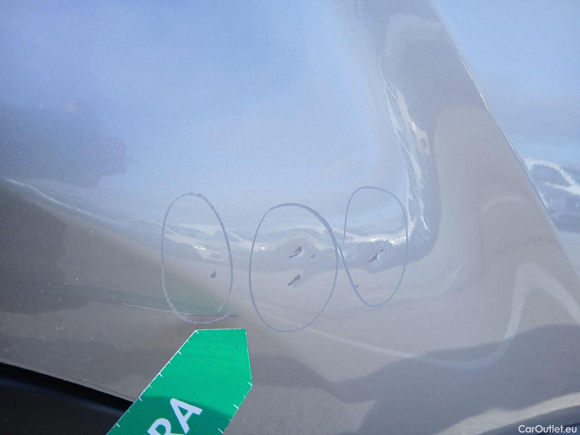  Toyota  C-HR TOYOTA  / 2019 / 5P / todoterreno 1.8 125H Active #29