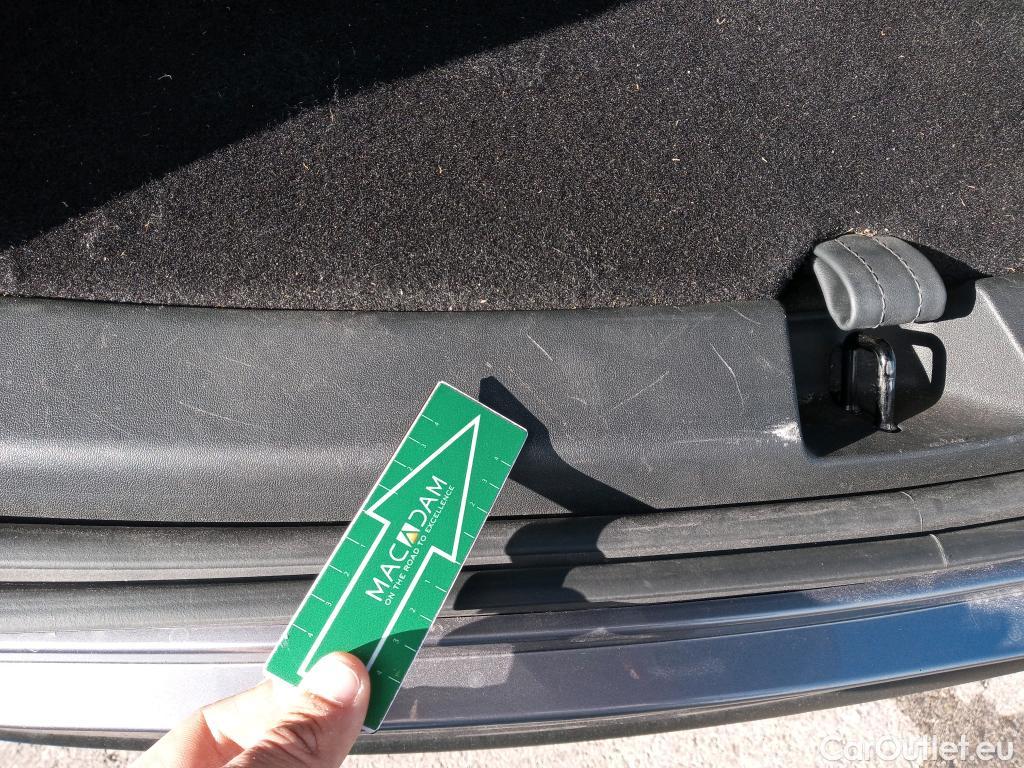  Tesla  Model Y TESLA  / 2020 / 5P / todoterreno Gran Autonomía 4WD #9