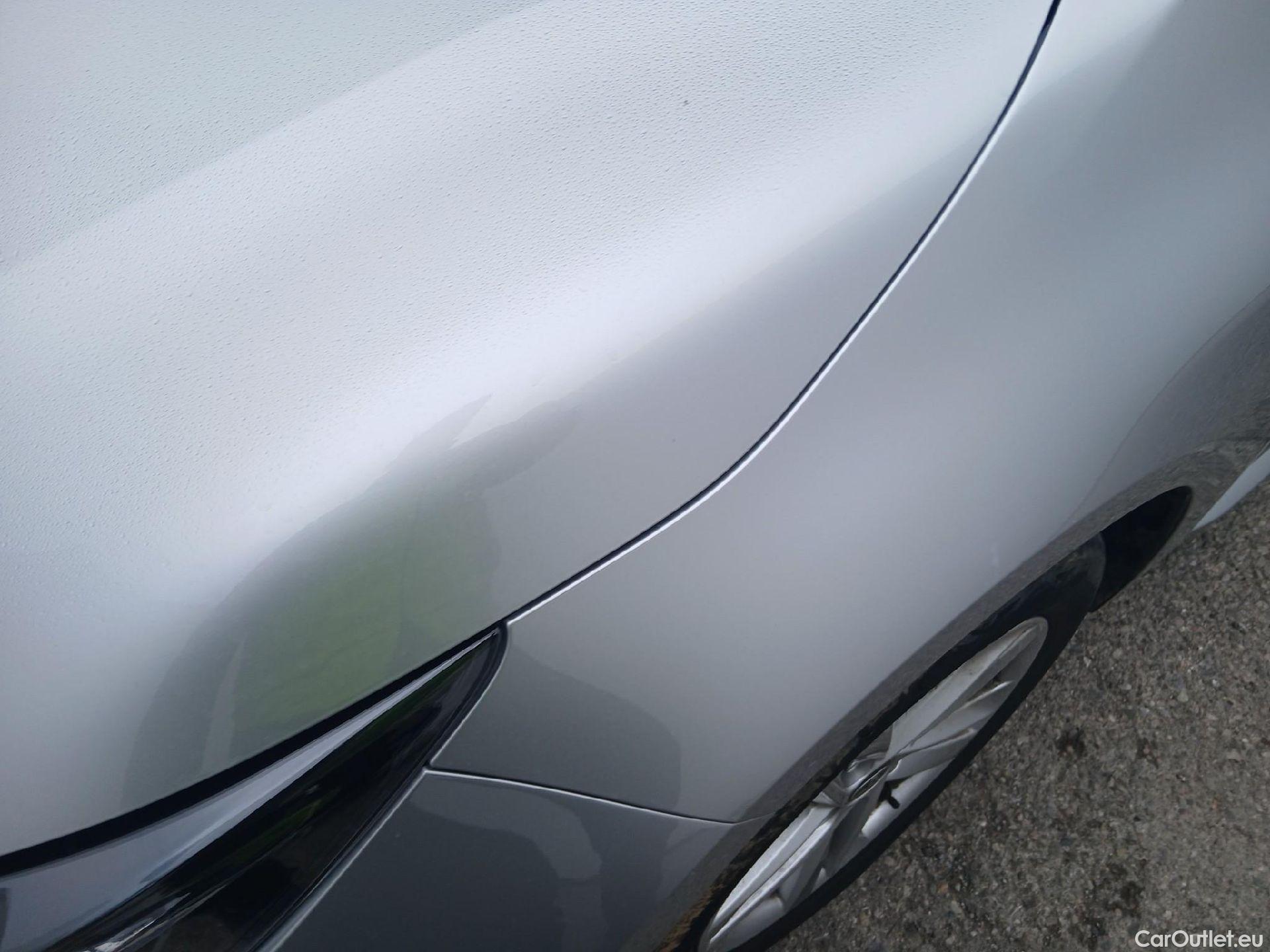  Toyota  Corolla TOYOTA  / 2019 / 5P / familiar 1.8 125H ACTIVE TECH E-CVT TOU SPORT #6