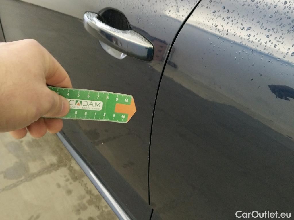  Renault  TALISMAN  RENAULT / 2015 / 4P / sedán Limited Blue dCi 88 kW (120CV) -18 (CX) #6