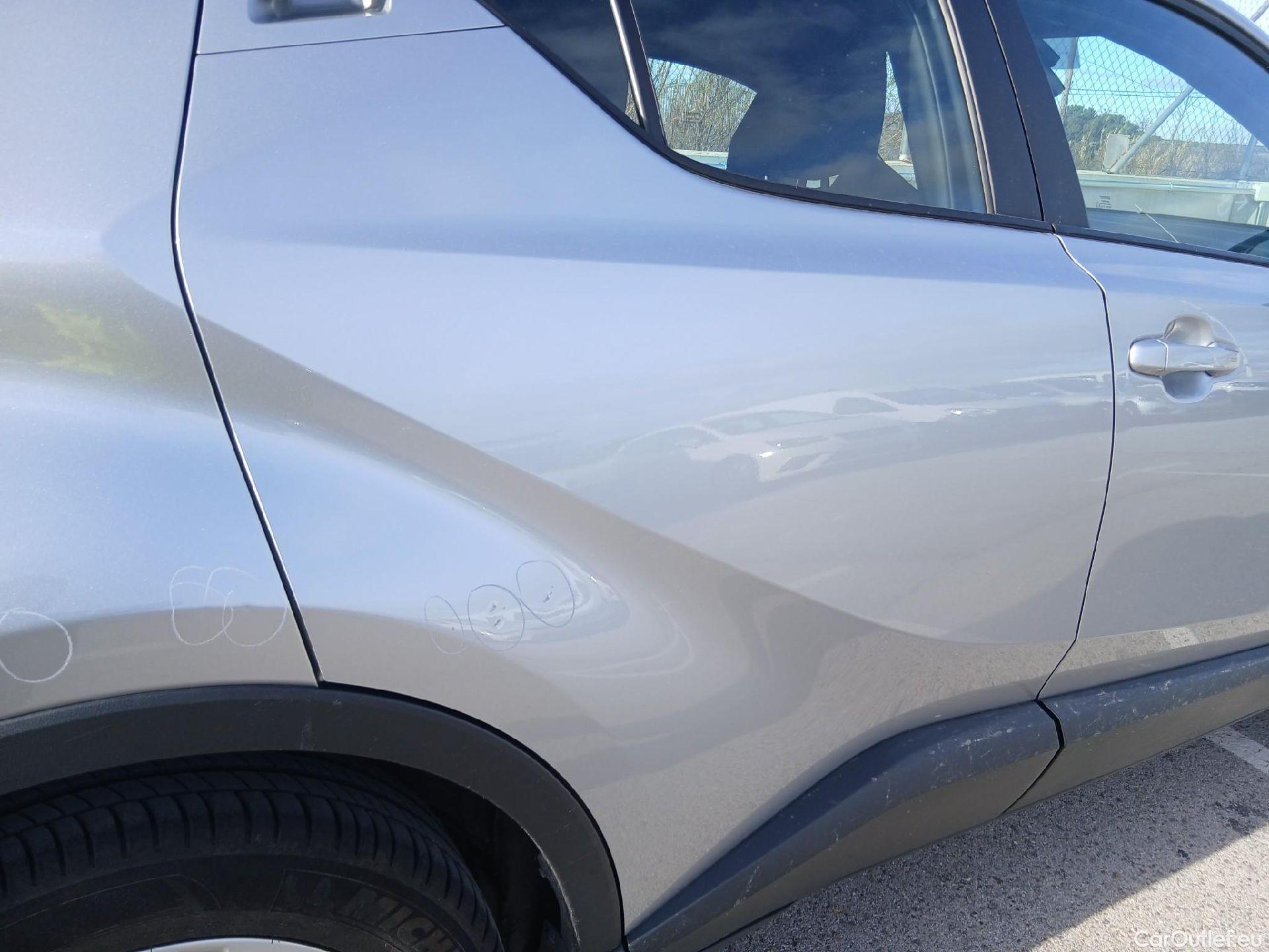  Toyota  C-HR TOYOTA  / 2019 / 5P / todoterreno 1.8 125H Active #28