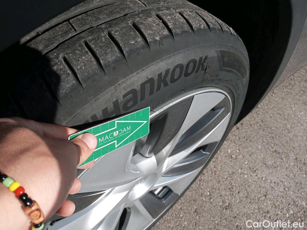  Tesla  Model Y TESLA  / 2020 / 5P / todoterreno Gran Autonomía 4WD #5