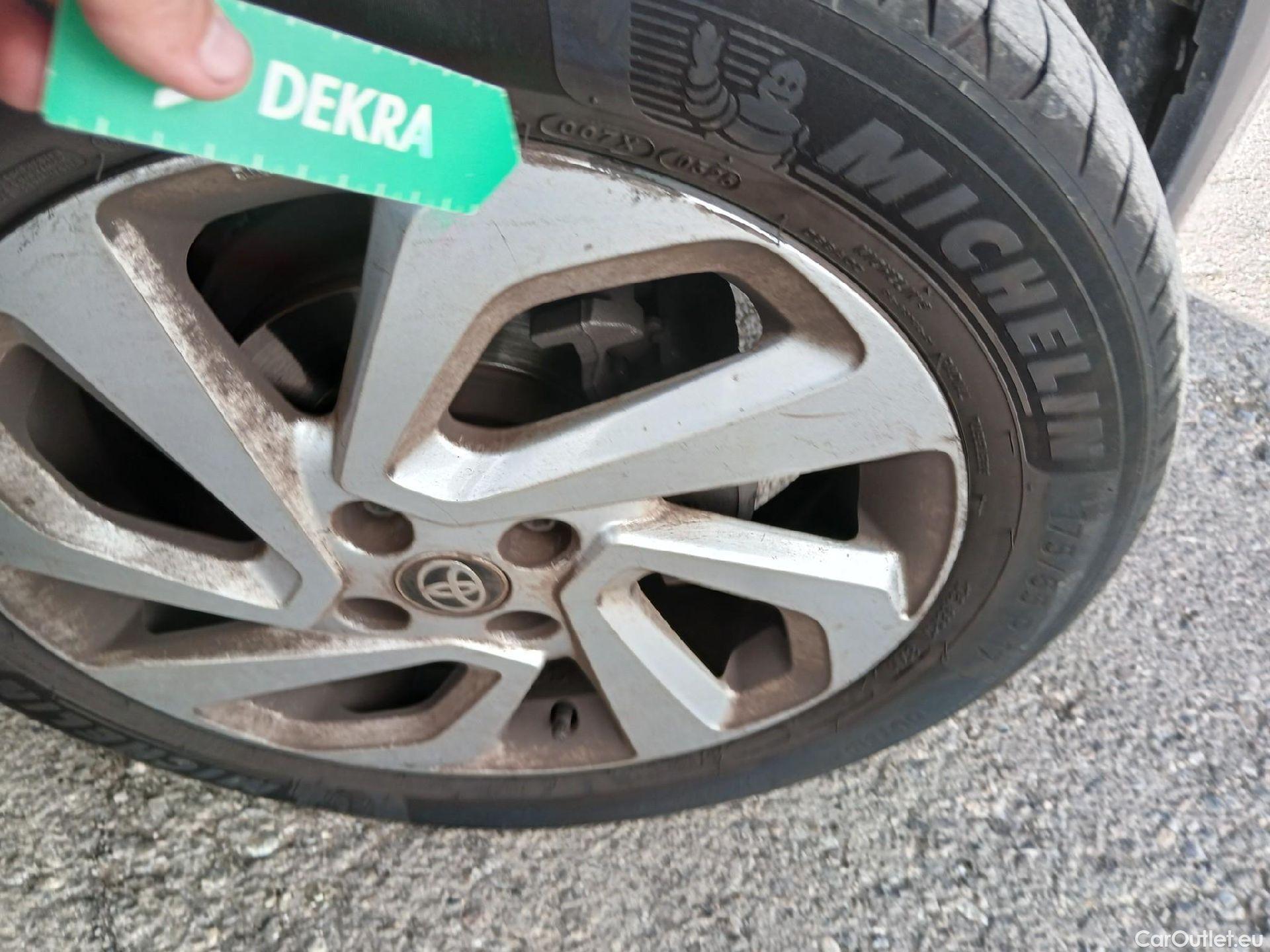  Toyota  Aygo X TOYOTA  Cross / 2022 / 5P / todoterreno 1.0 VVT-I 72CV Play #45