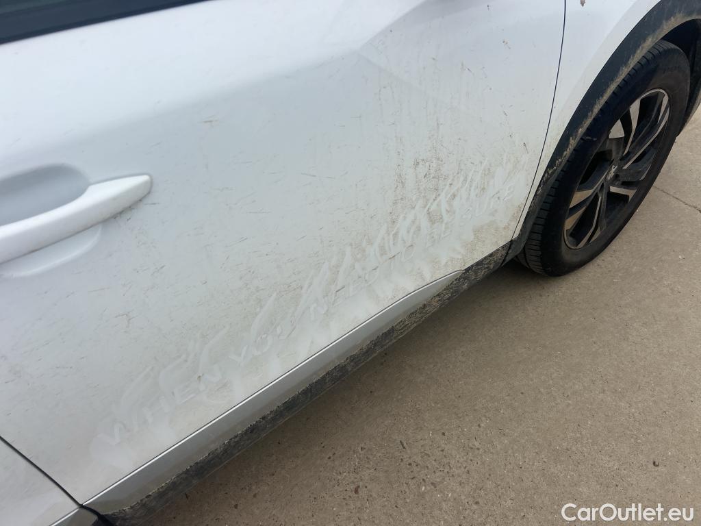  Peugeot  2008 PEUGEOT  / 2019 / 5P / todoterreno Allure BlueHDI 81kW (110CV) #10