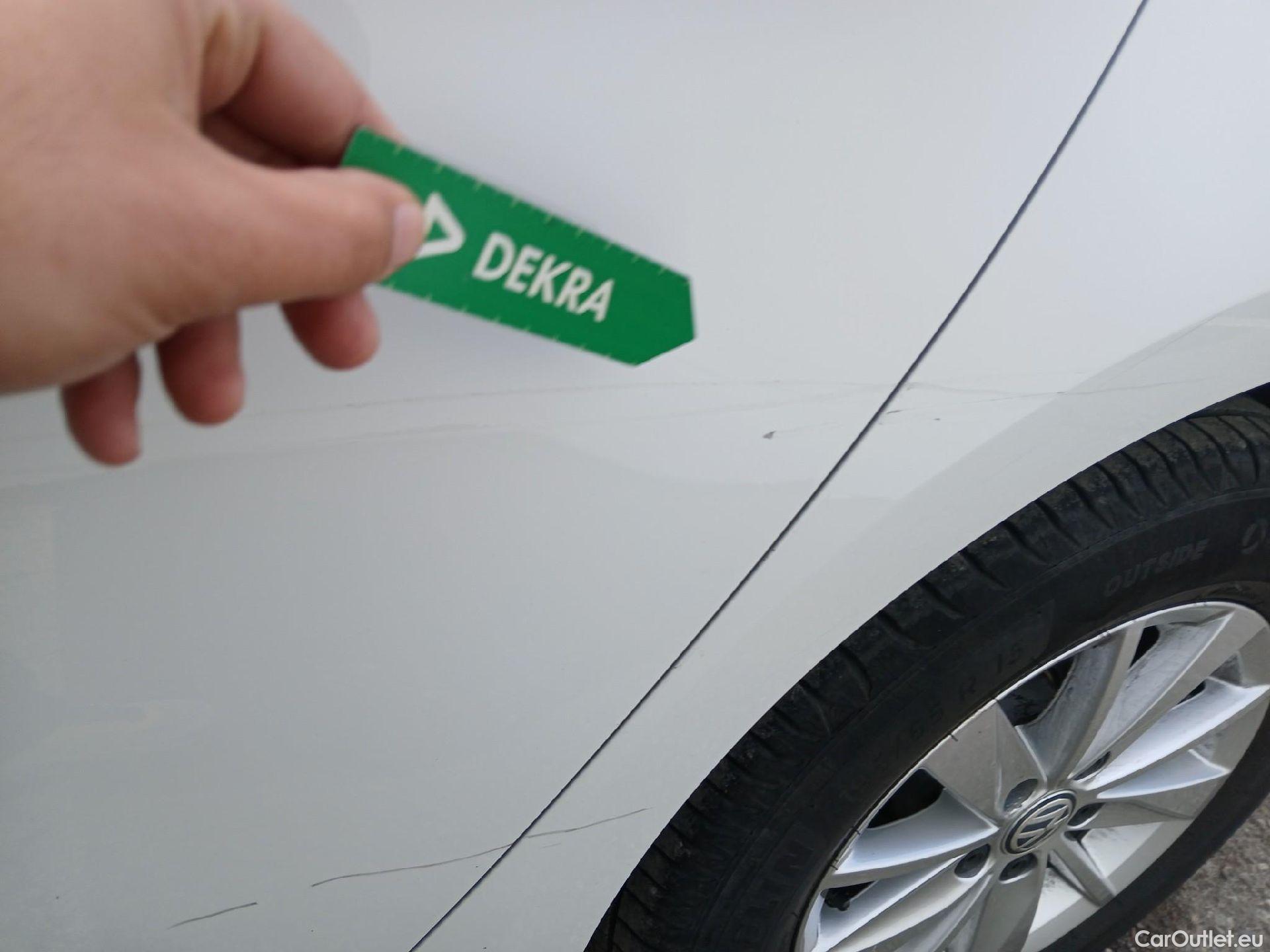  Volkswagen  Golf  VOLKSWAGEN / 2016 / 5P / berlina con portón Ready2Go 1.0 TSI 85kW (115CV) #16