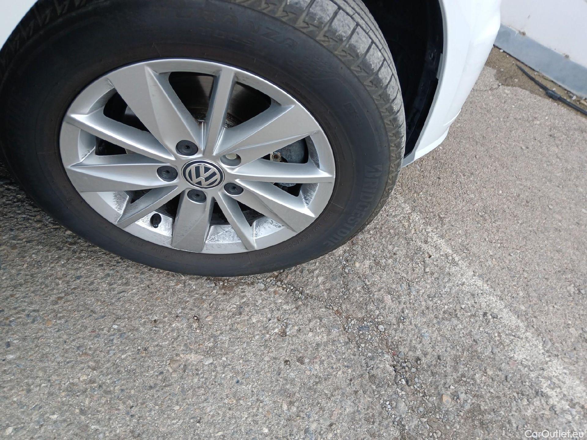  Volkswagen  Golf  VOLKSWAGEN / 2016 / 5P / berlina con portón Ready2Go 1.0 TSI 85kW (115CV) #33