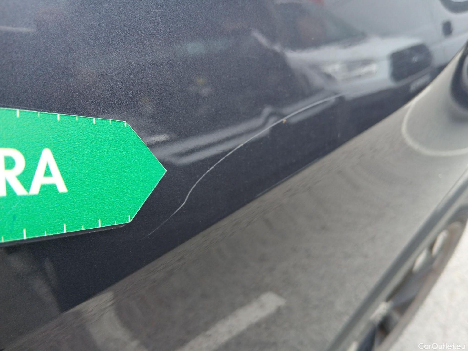  Volkswagen  T-CROSS VOLKSWAGEN  / 2018 / 5P / todoterreno Advance 1.0 TSI 81kW (110CV) #14