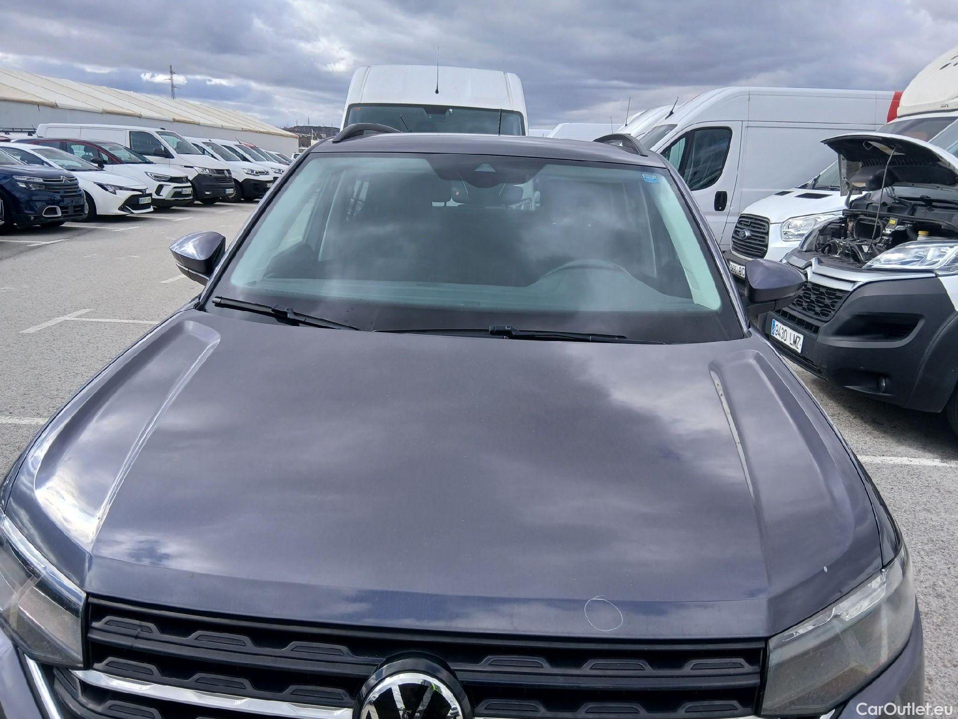  Volkswagen  T-CROSS VOLKSWAGEN  / 2018 / 5P / todoterreno Advance 1.0 TSI 81kW (110CV) #3