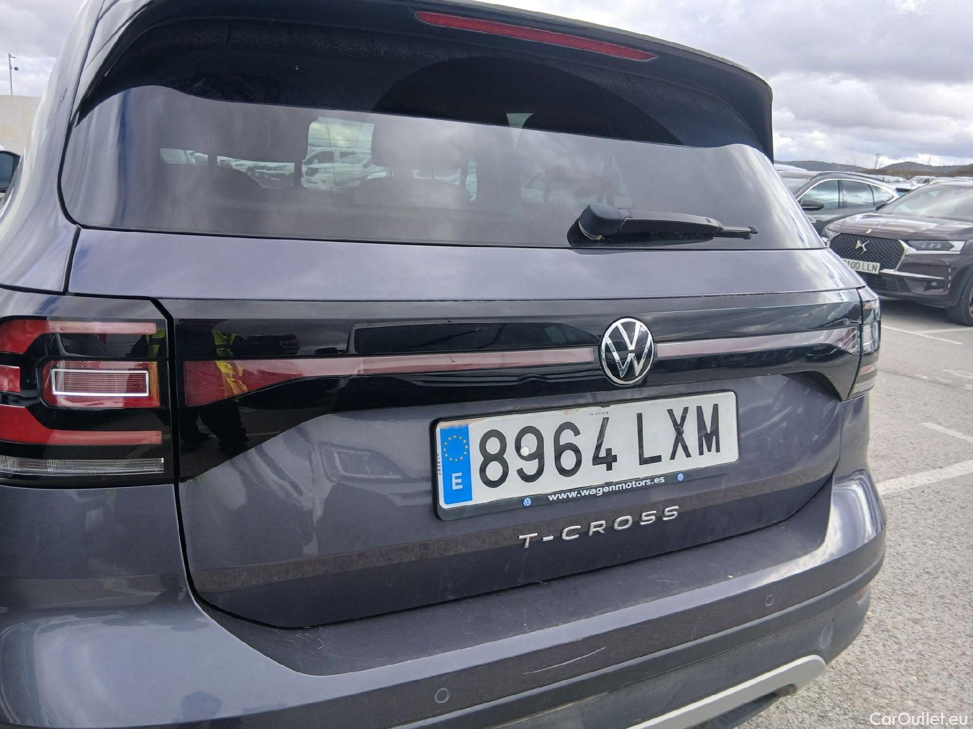  Volkswagen  T-CROSS VOLKSWAGEN  / 2018 / 5P / todoterreno Advance 1.0 TSI 81kW (110CV) #22