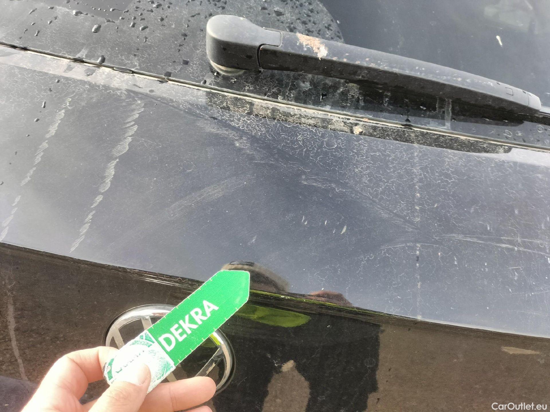  Volkswagen  T-ROC VOLKSWAGEN  / 2017 / 5P / todoterreno Advance R-Line 1.0 TSI 81kW (110CV) #31