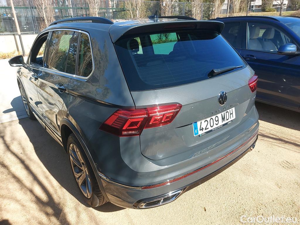  Volkswagen  Tiguan VOLKSWAGEN  / 2020 / 5P / todoterreno R-Line 1.4 TSI eHybrid 180kW (245CV) DSG  #4