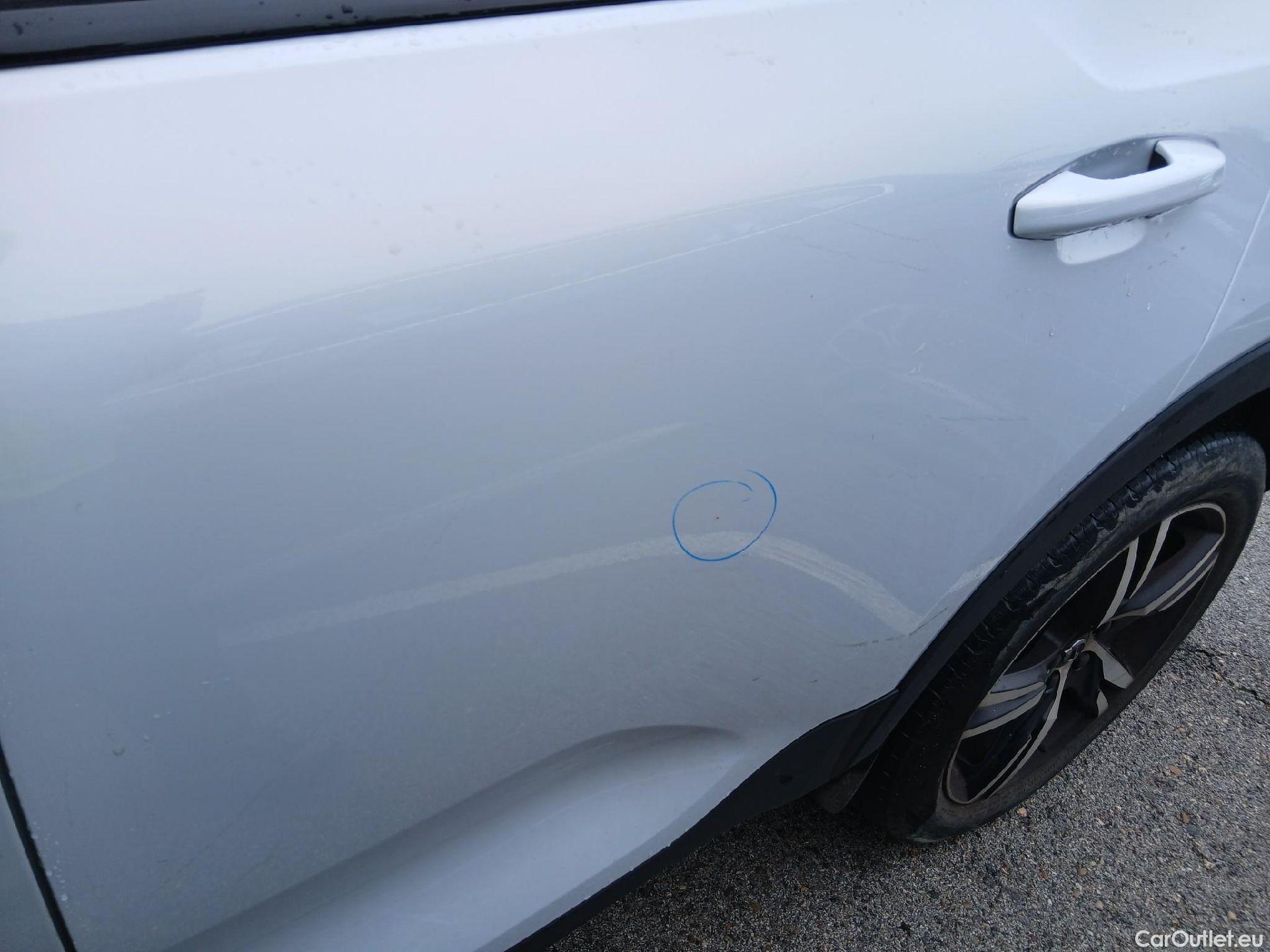  Volvo  XC 40 VOLVO XC40 / 2017 / 5P / todoterreno 1.5 T4 Twin Recharge R-Design Auto #21