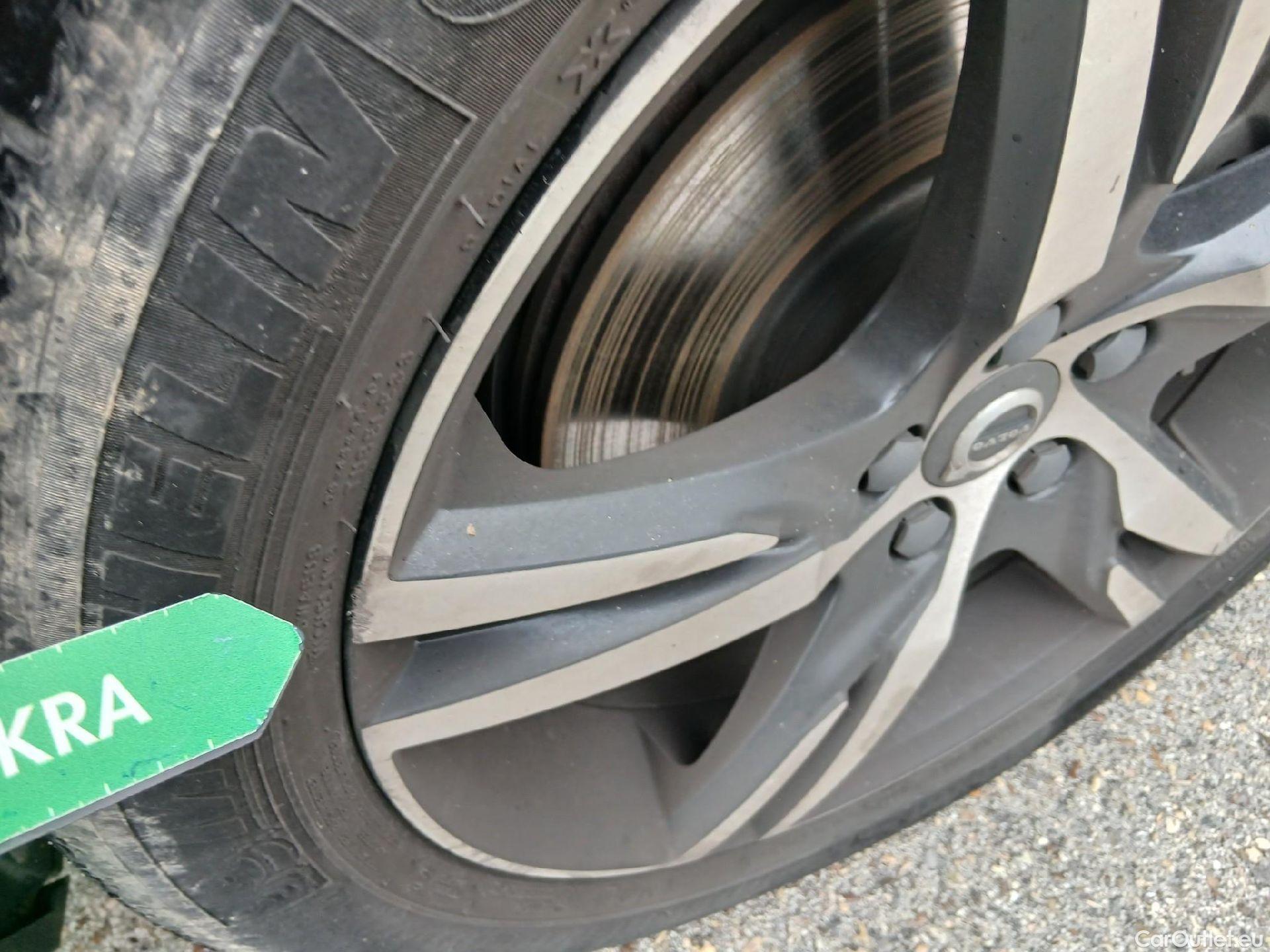  Volvo  XC 40 VOLVO XC40 / 2017 / 5P / todoterreno 1.5 T4 Twin Recharge R-Design Auto #12