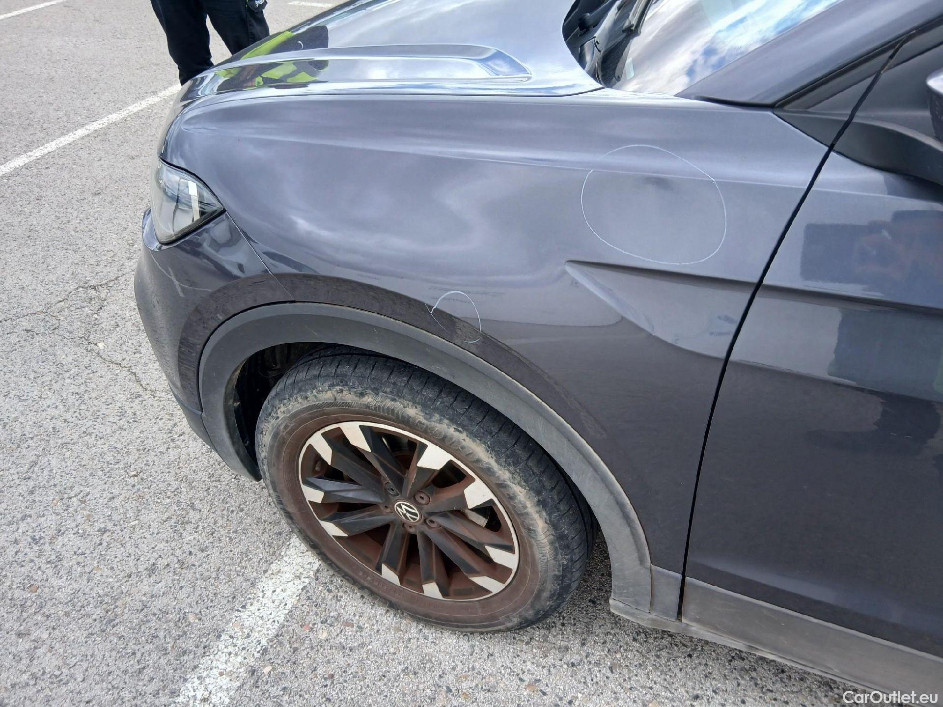  Volkswagen  T-CROSS VOLKSWAGEN  / 2018 / 5P / todoterreno Advance 1.0 TSI 81kW (110CV) #11