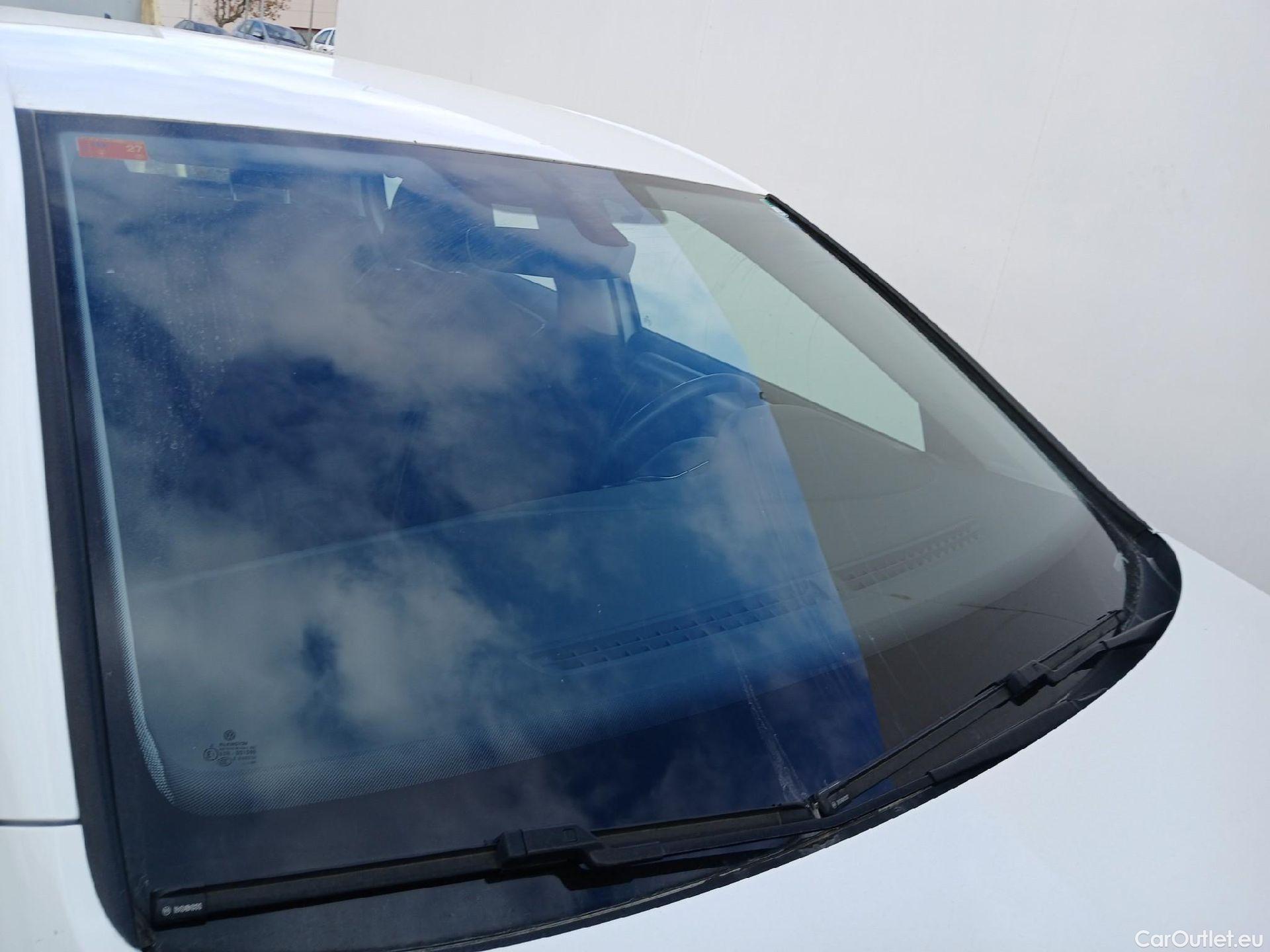  Volkswagen  Golf  VOLKSWAGEN / 2016 / 5P / berlina con portón Ready2Go 1.0 TSI 85kW (115CV) #7