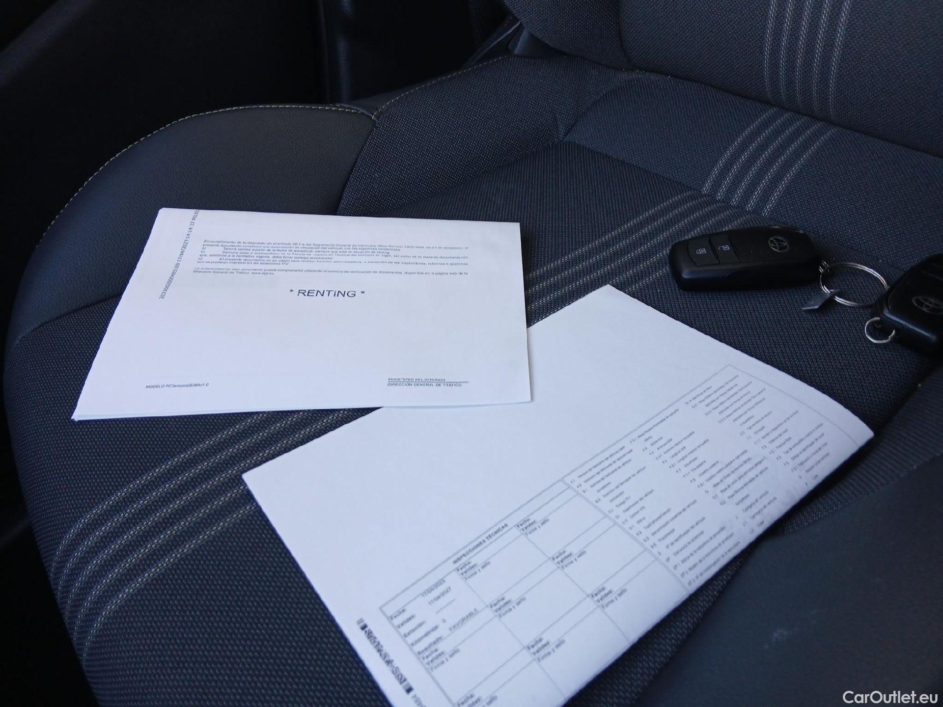  Toyota  Yaris Cross TOYOTA  / 2021 / 5P / todoterreno 1.5 120H Adventure #20