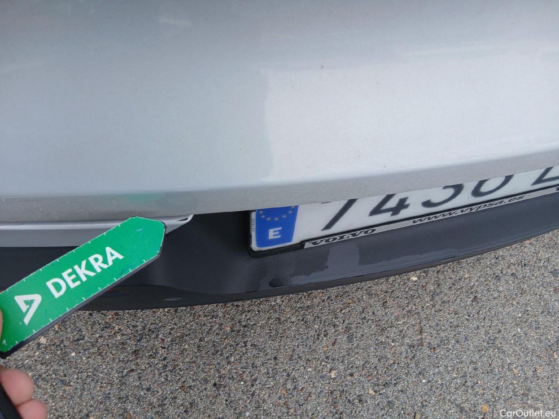  Volvo  XC 40 VOLVO XC40 / 2017 / 5P / todoterreno 1.5 T4 Twin Recharge R-Design Auto #24