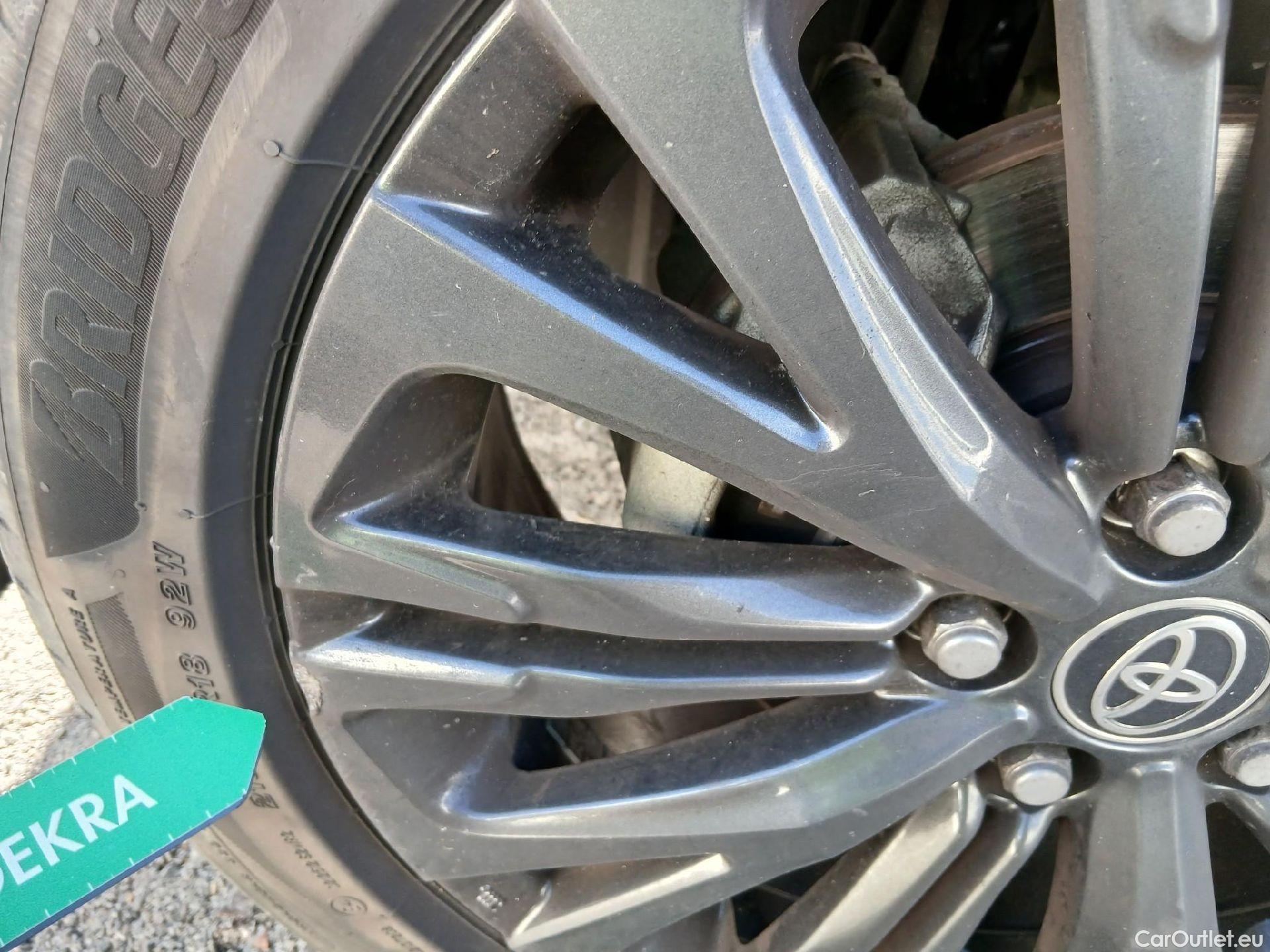  Toyota  Yaris Cross TOYOTA  / 2021 / 5P / todoterreno 1.5 120H Adventure #1