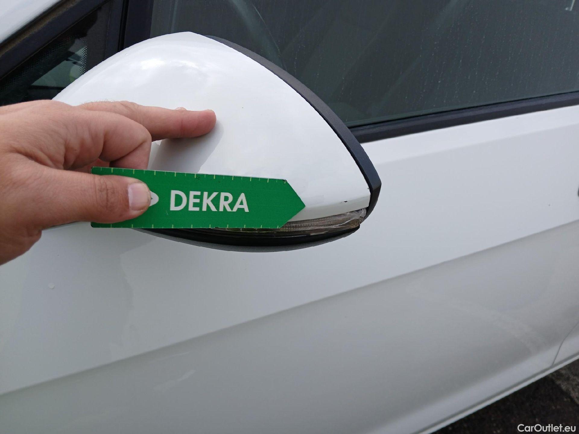  Volkswagen  Golf  VOLKSWAGEN / 2016 / 5P / berlina con portón Ready2Go 1.0 TSI 85kW (115CV) #11