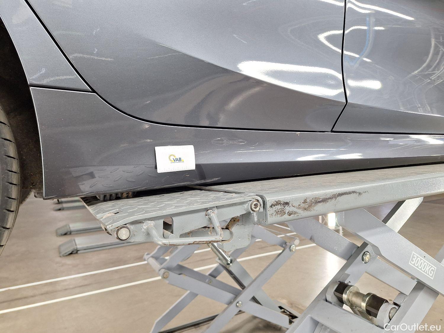  Bmw  Serie 3 BMW, 3-serie Touring '18, BMW 3 Reeks Touring 320dA (120 kW) 5d #1